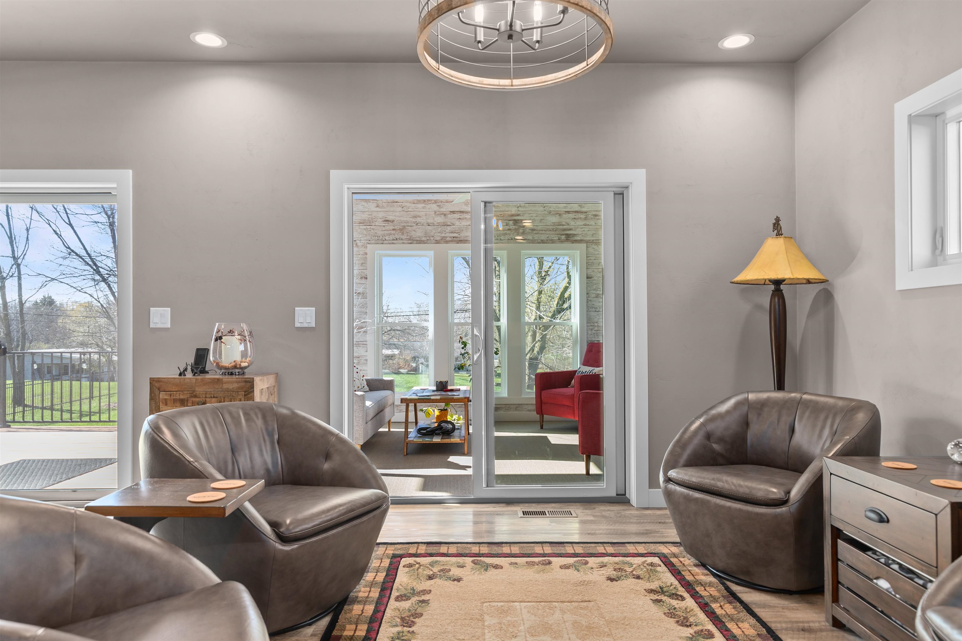 W881 SUMMIT Court