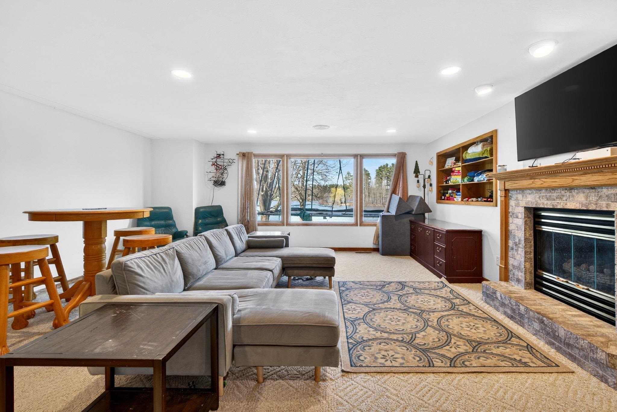 76 SHORE Drive
