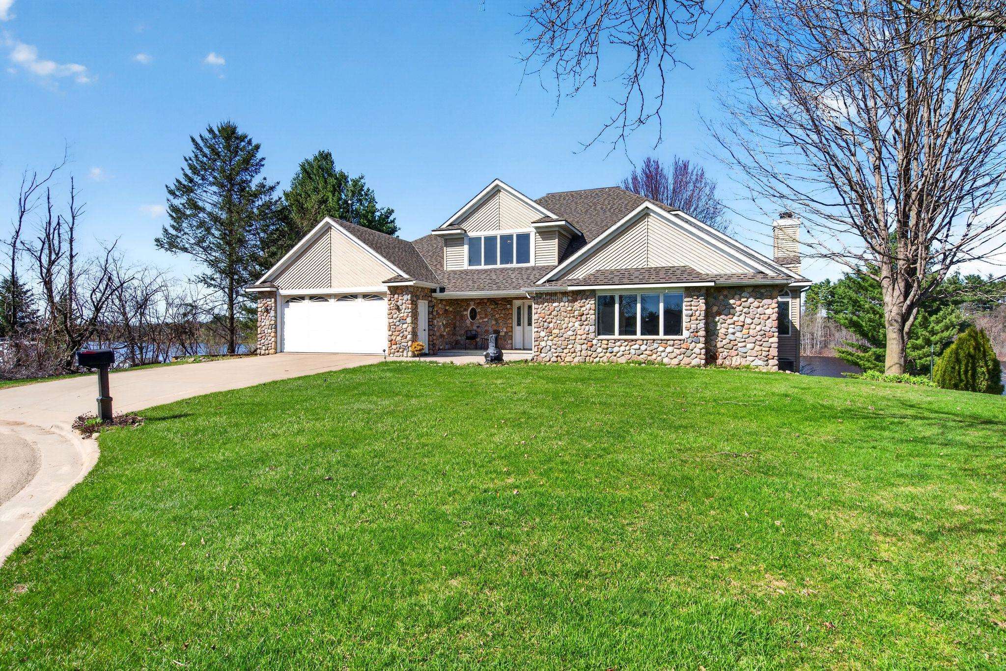 76 SHORE Drive