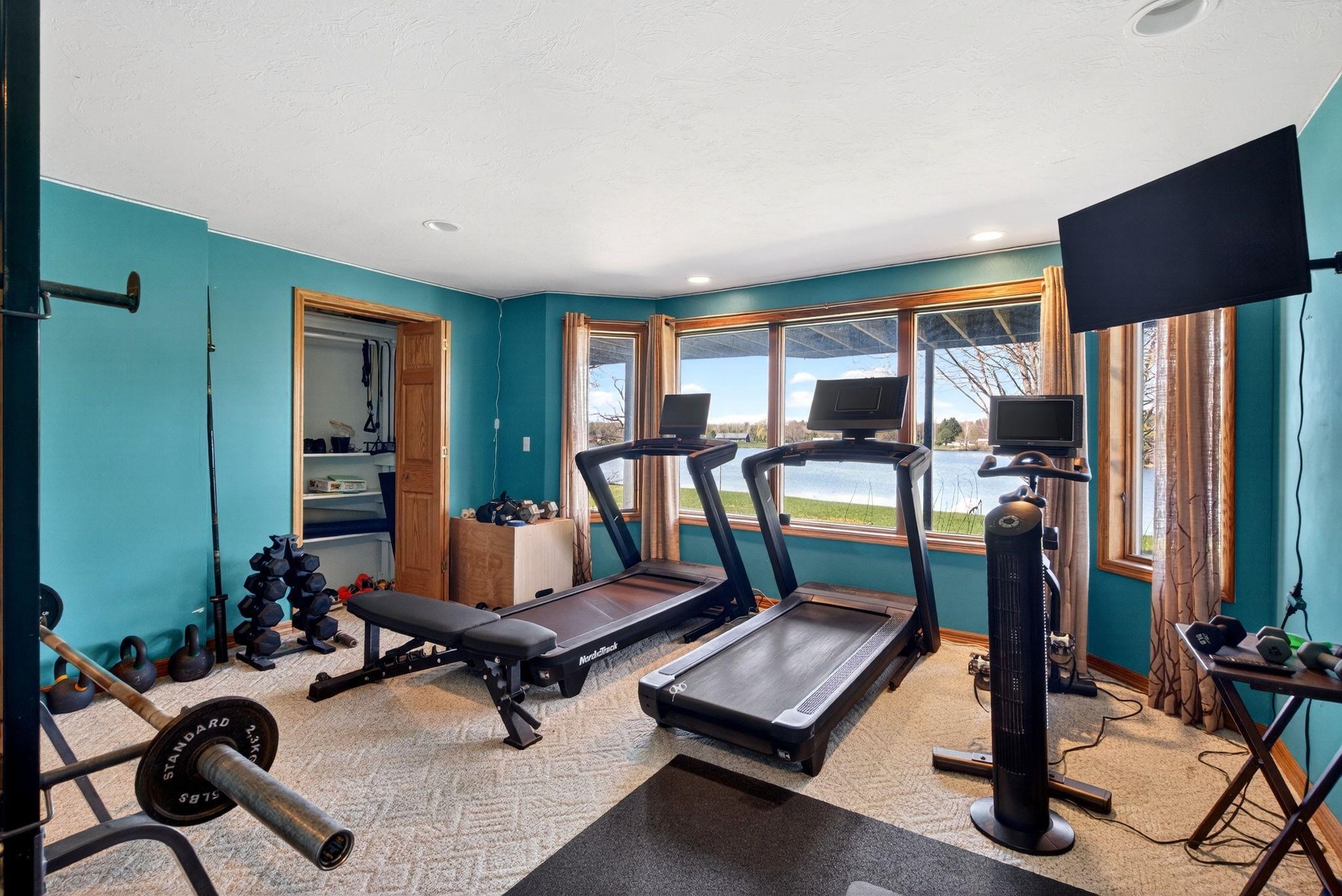76 SHORE Drive