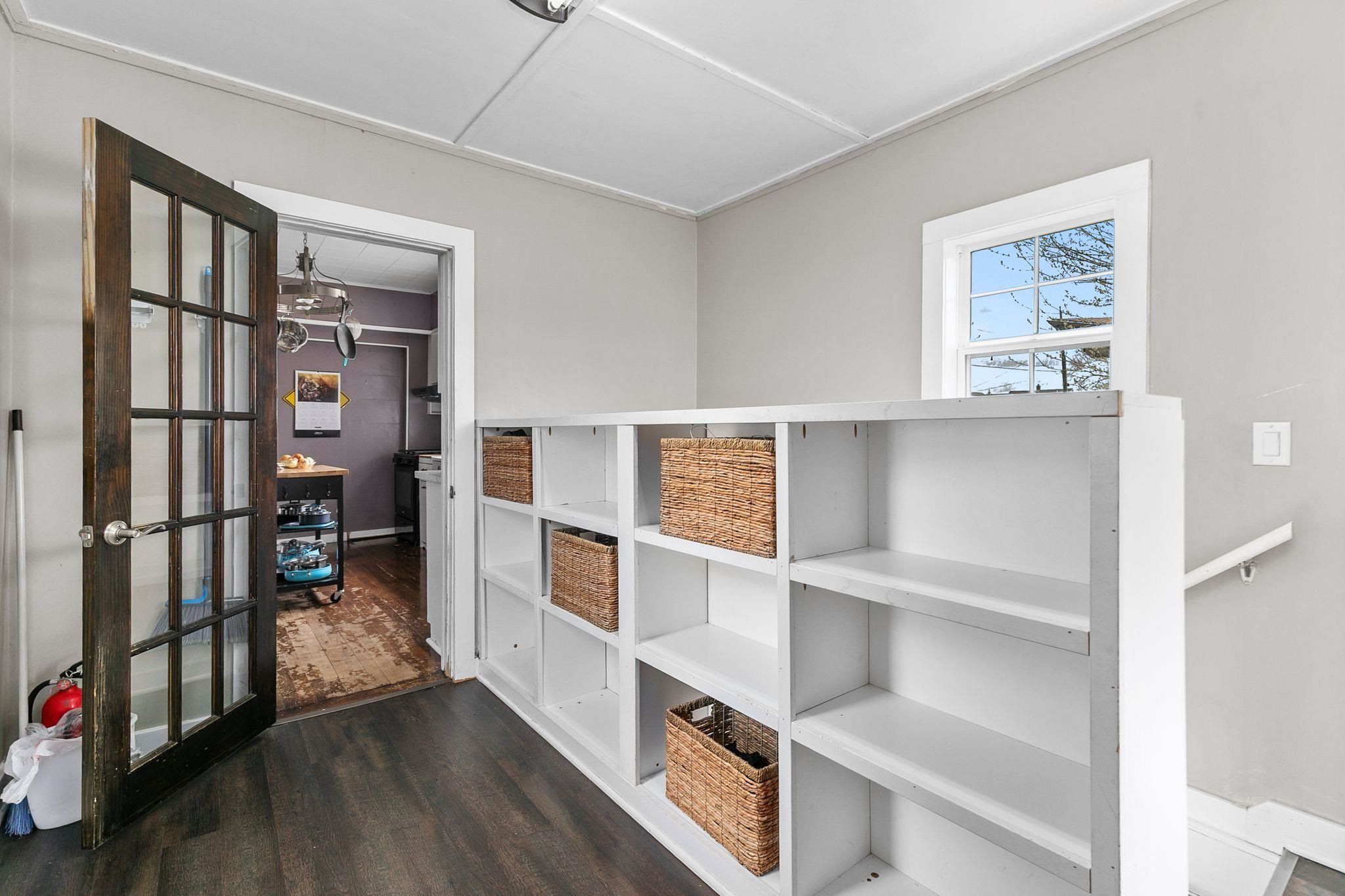 1401 WALNUT Street