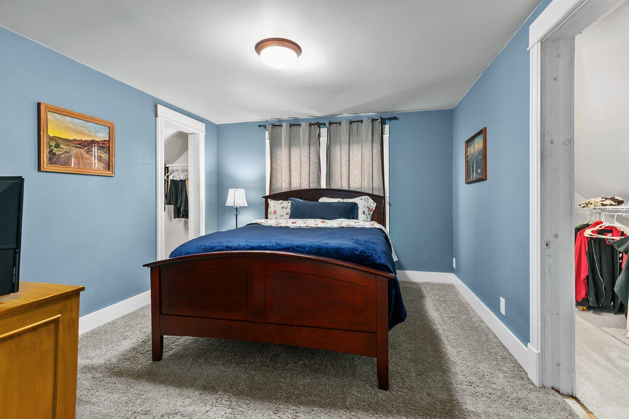 1401 WALNUT Street
