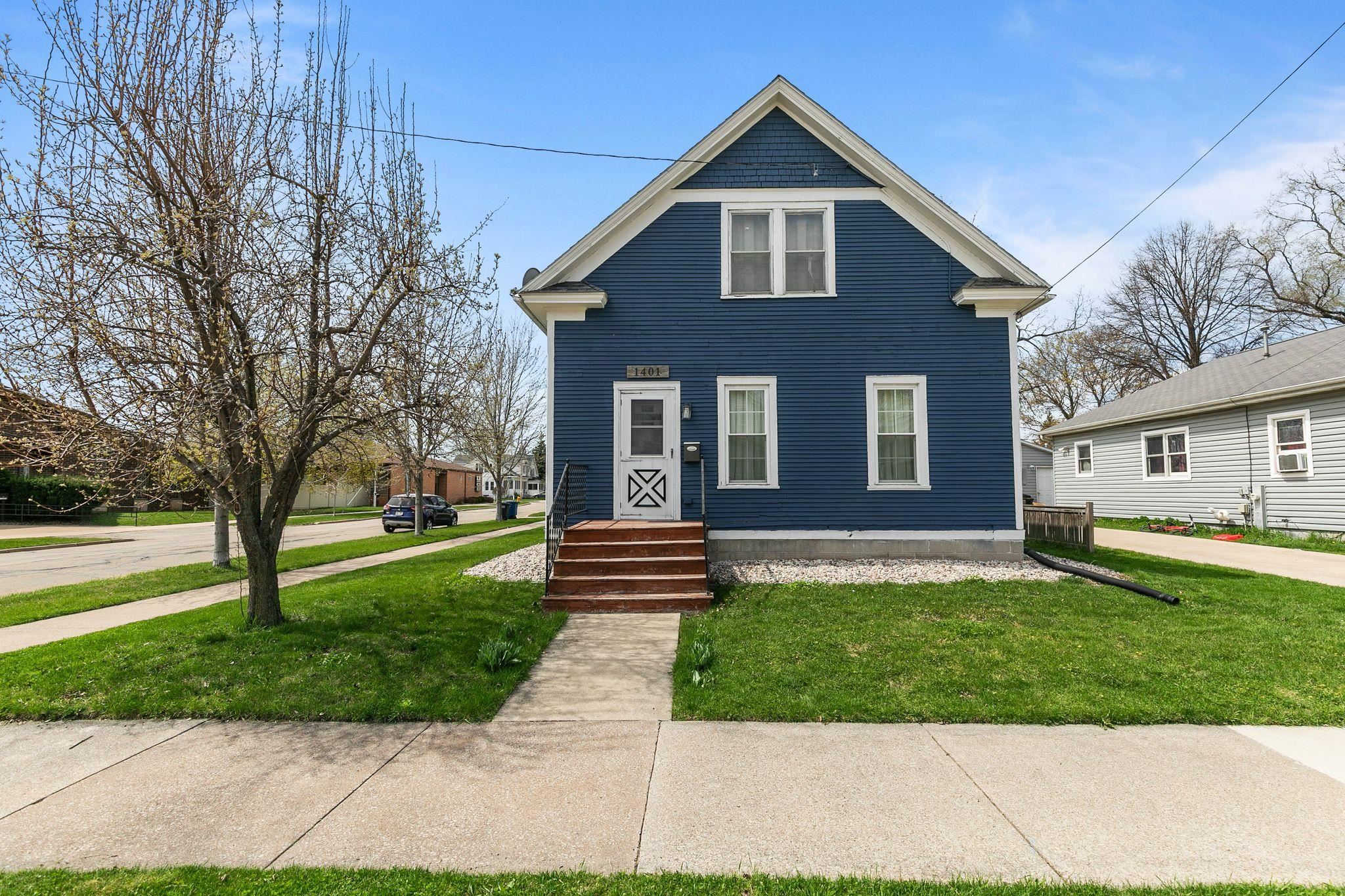 1401 WALNUT Street
