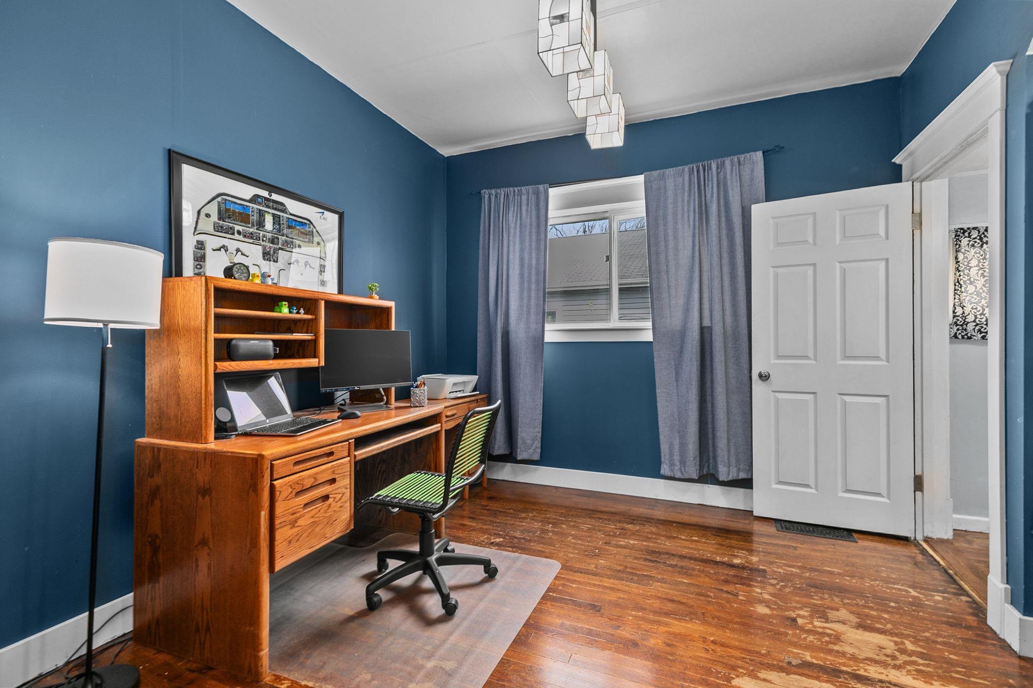 1401 WALNUT Street