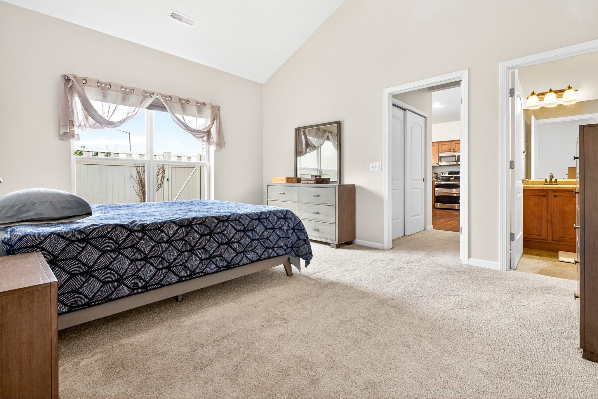 2104 E MILESTONE Drive