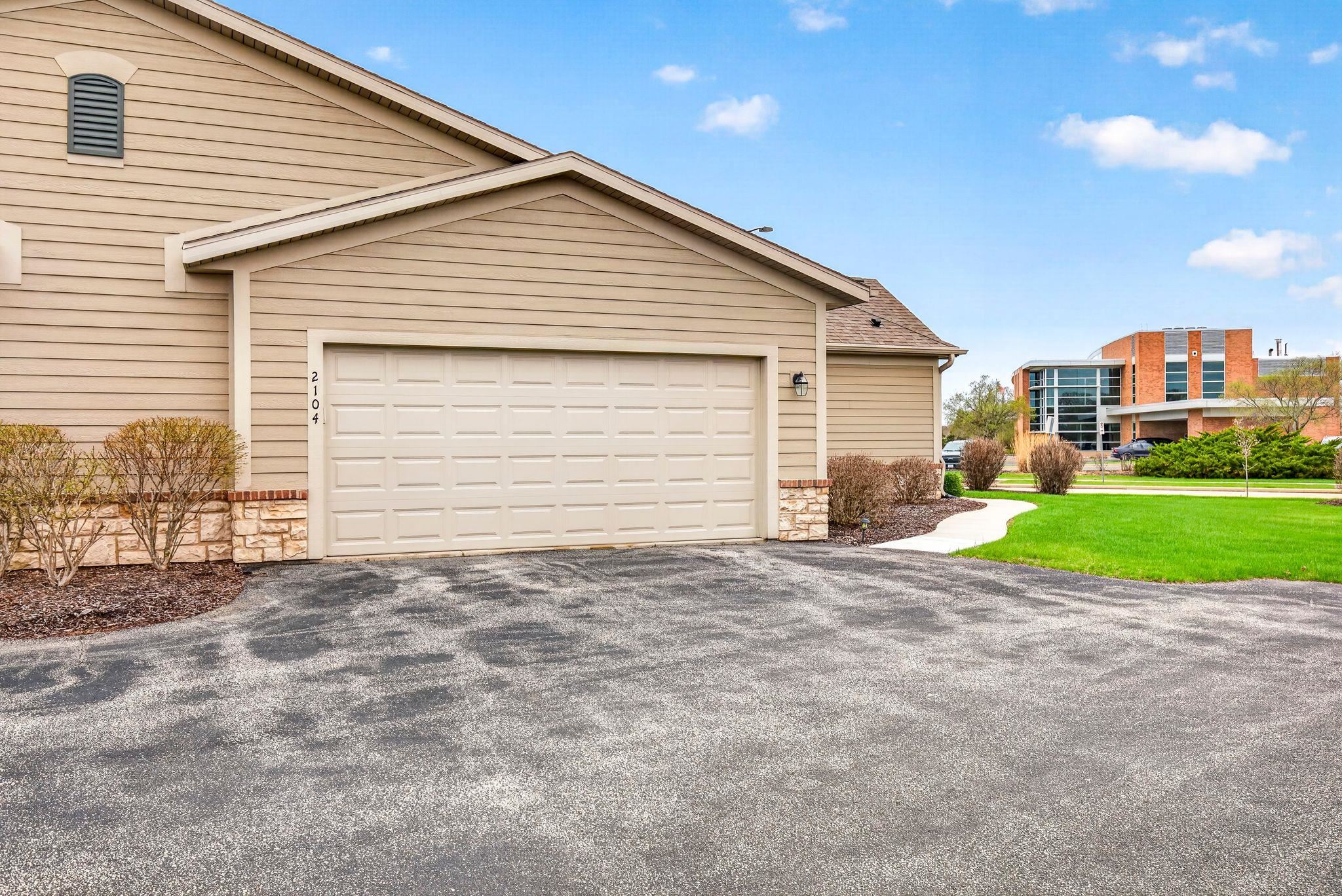 2104 E MILESTONE Drive