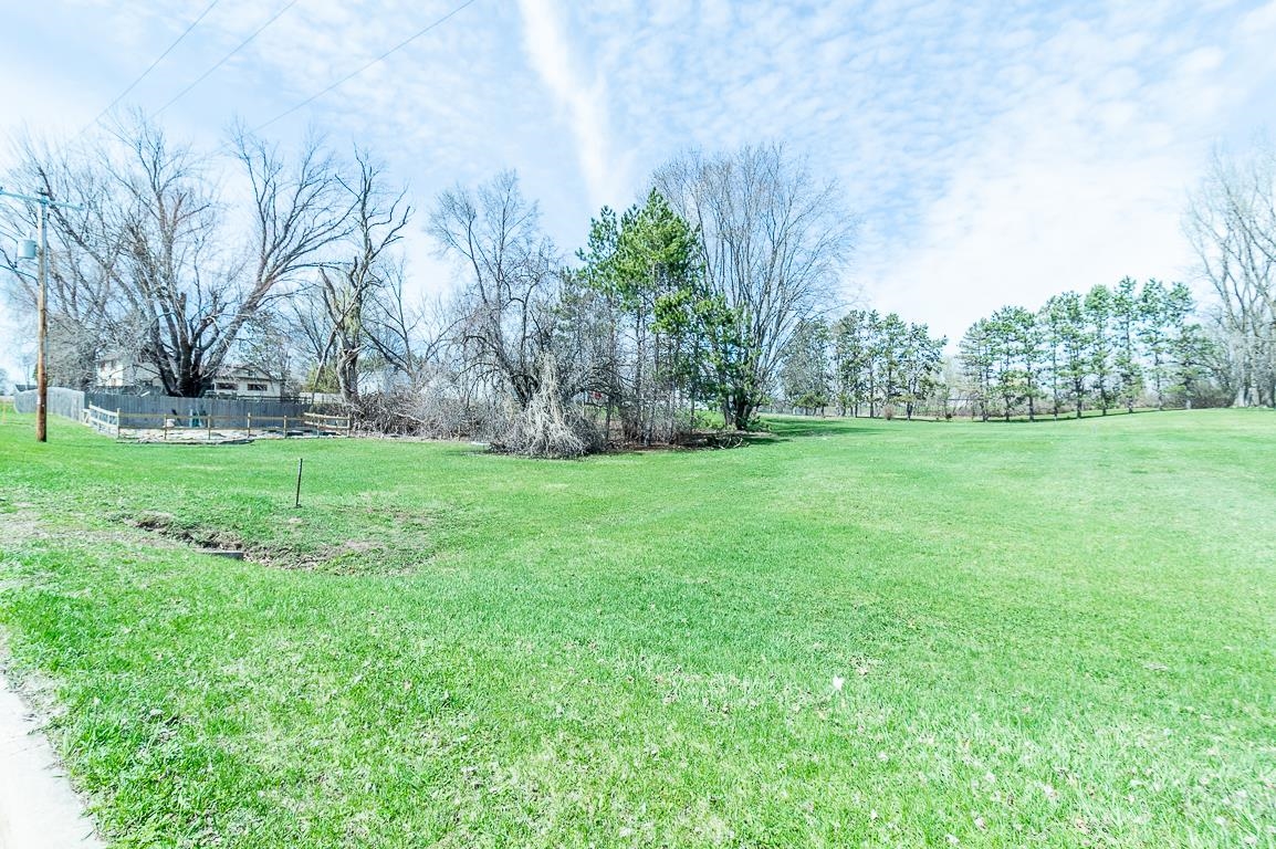160 RIVERVIEW Drive