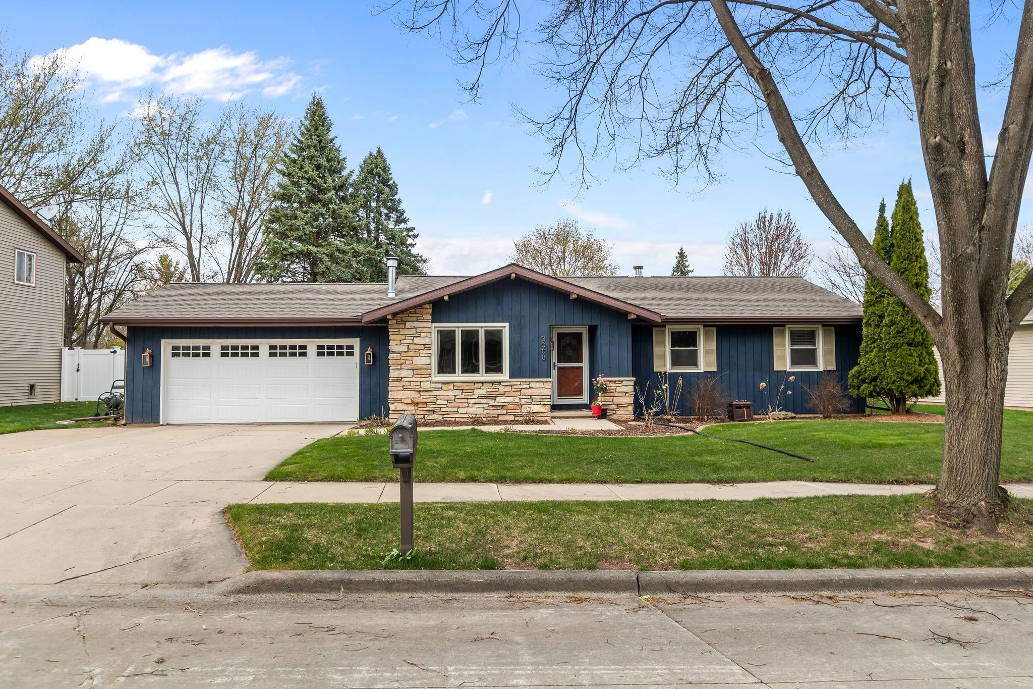 3008 E KILLDEER Lane