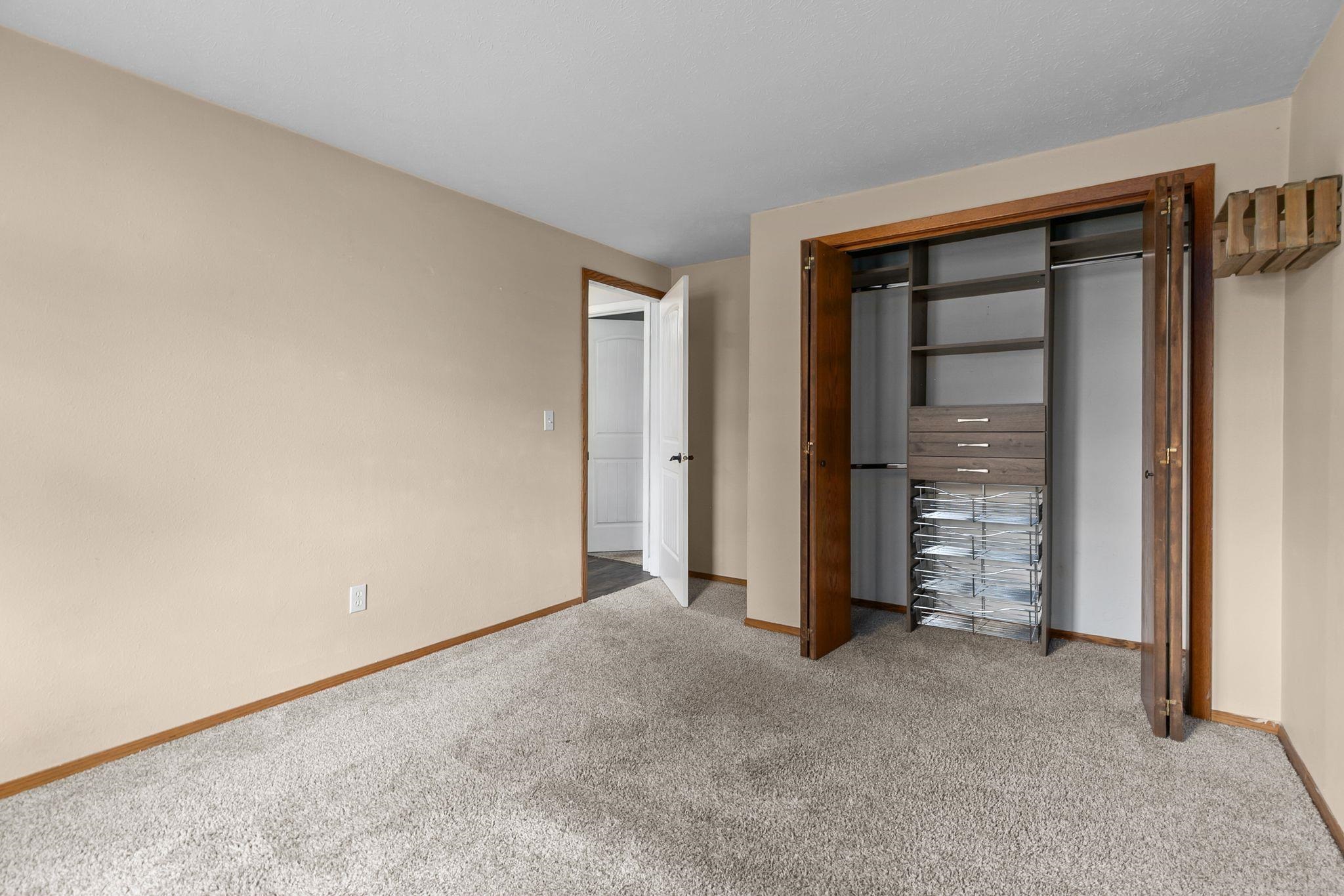 2206 MEADOWBROOK Court Unit: A