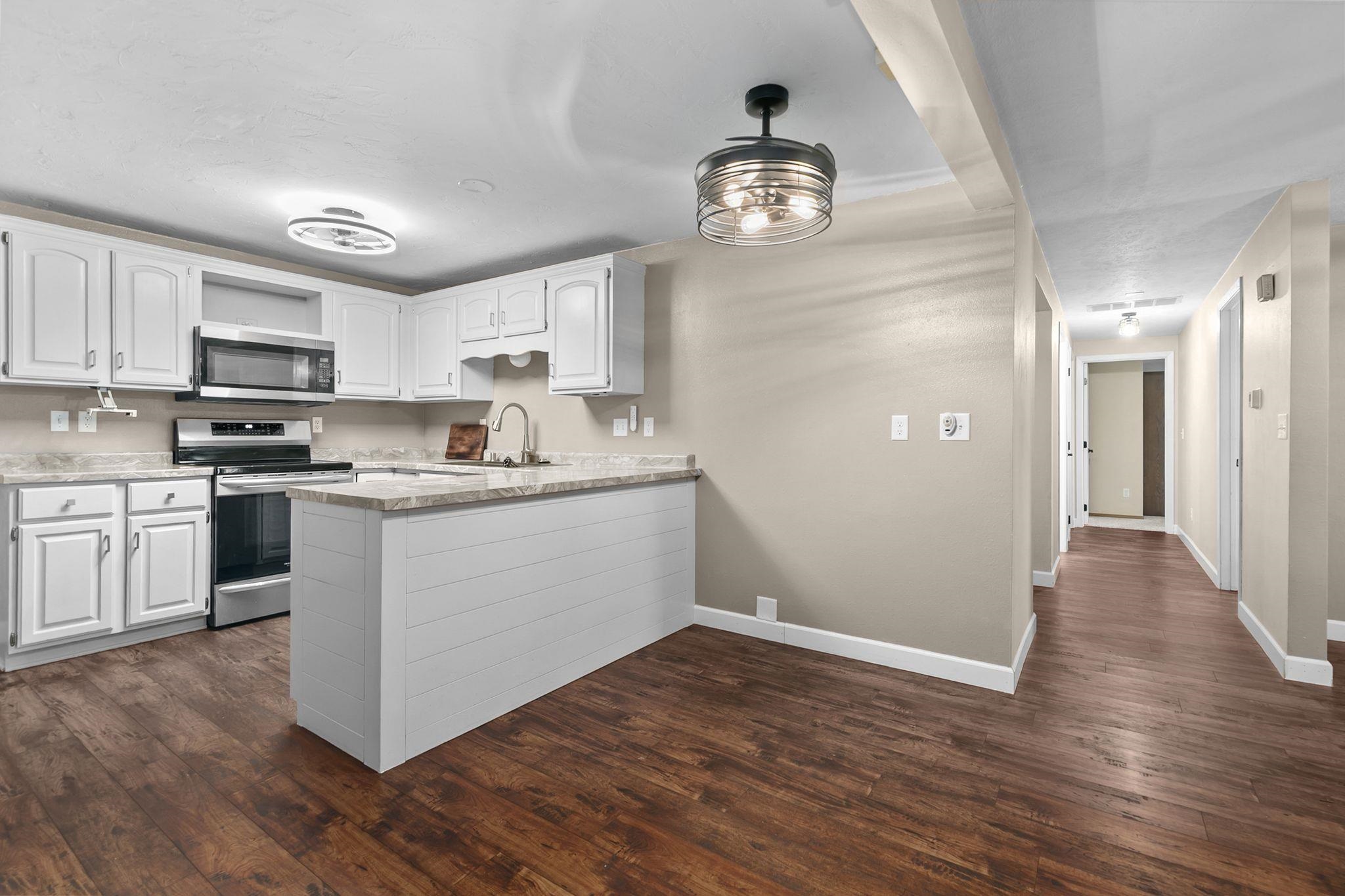 2206 MEADOWBROOK Court Unit: A
