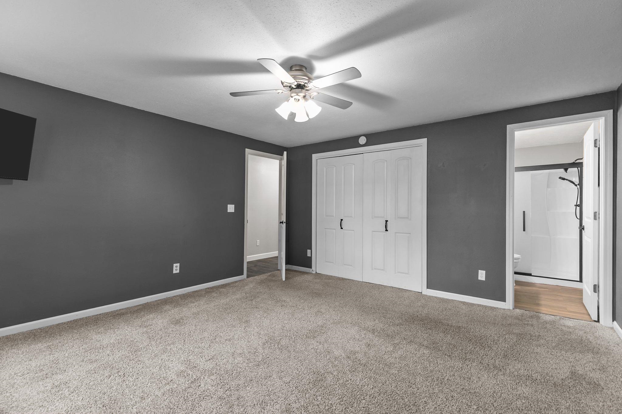2206 MEADOWBROOK Court Unit: A