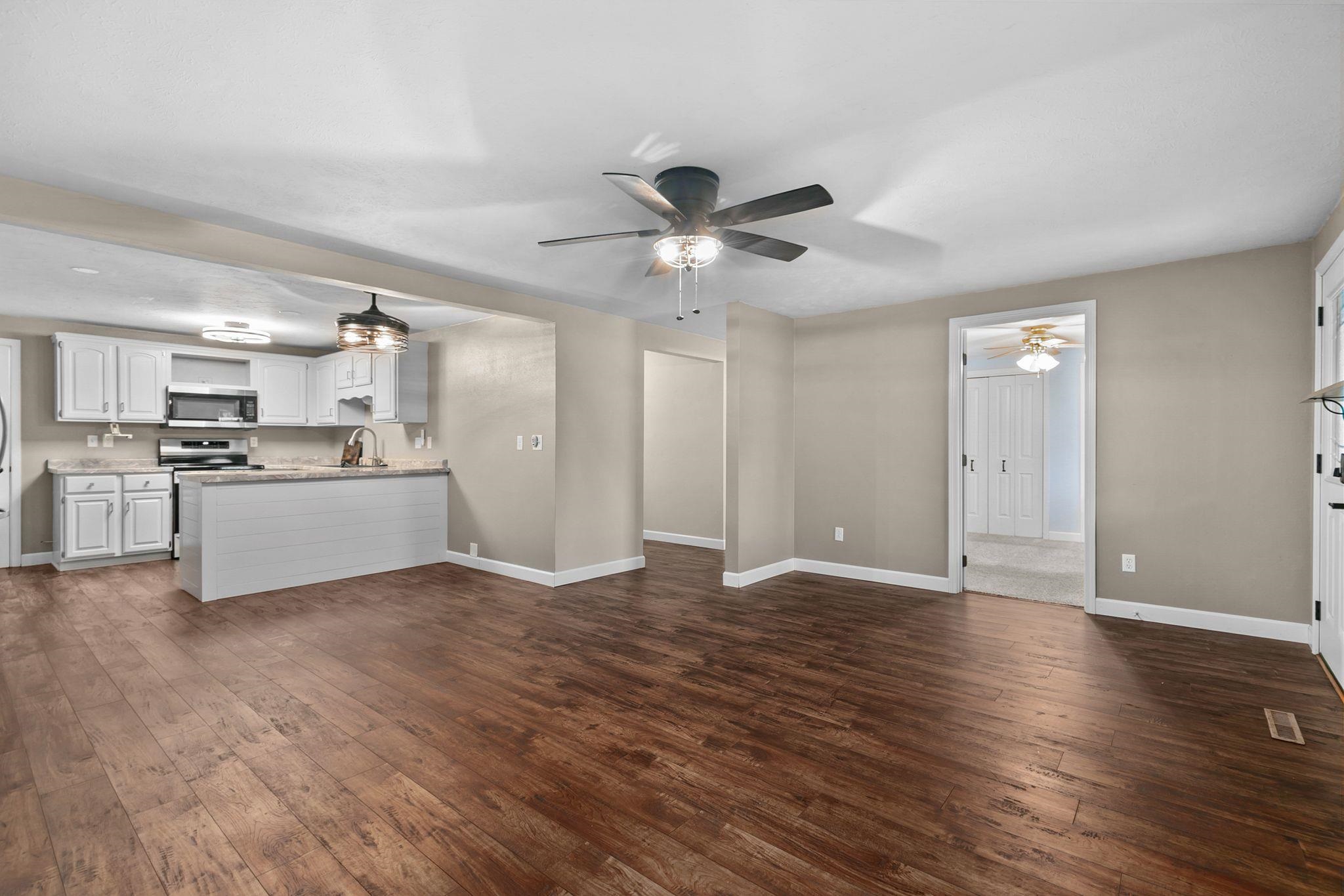 2206 MEADOWBROOK Court Unit: A