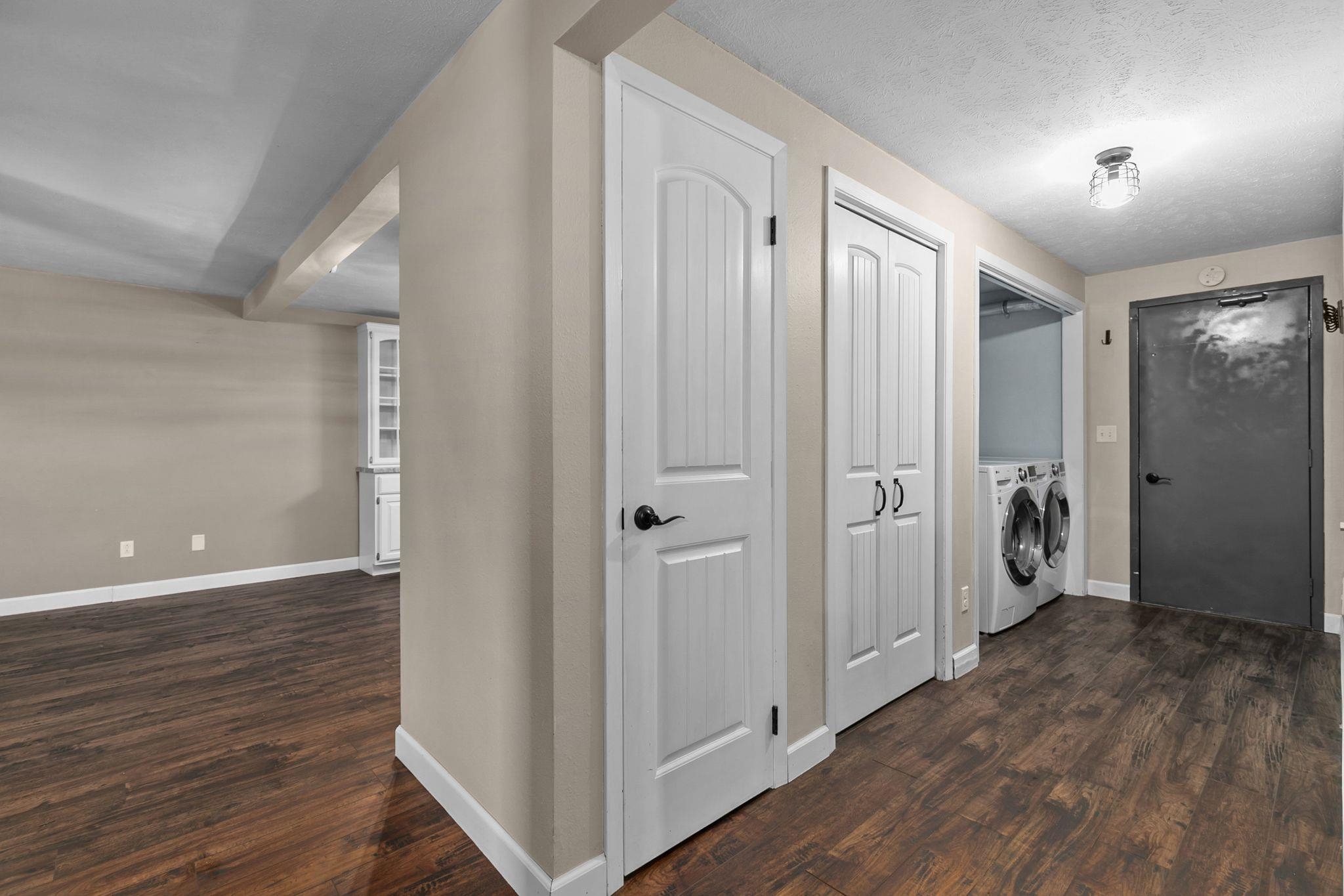 2206 MEADOWBROOK Court Unit: A