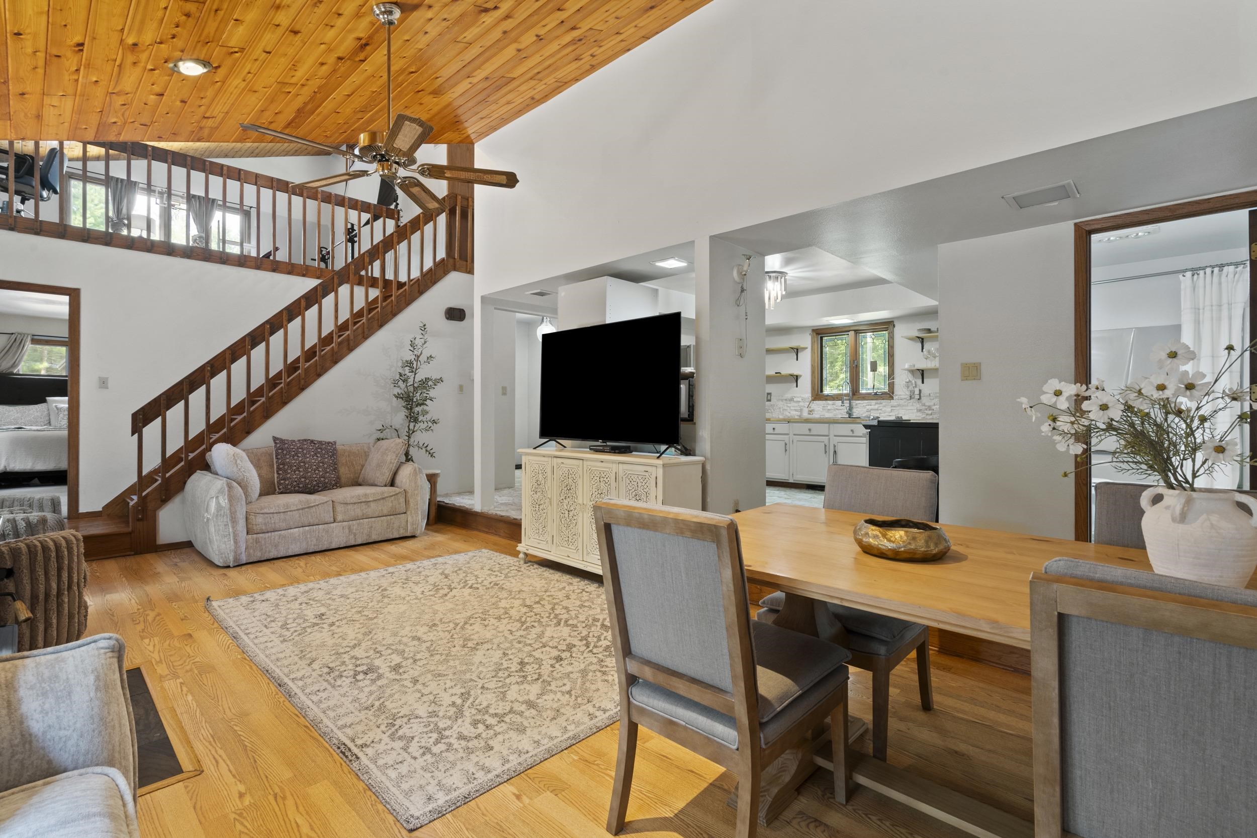 W4609 S PEARL LAKE Road