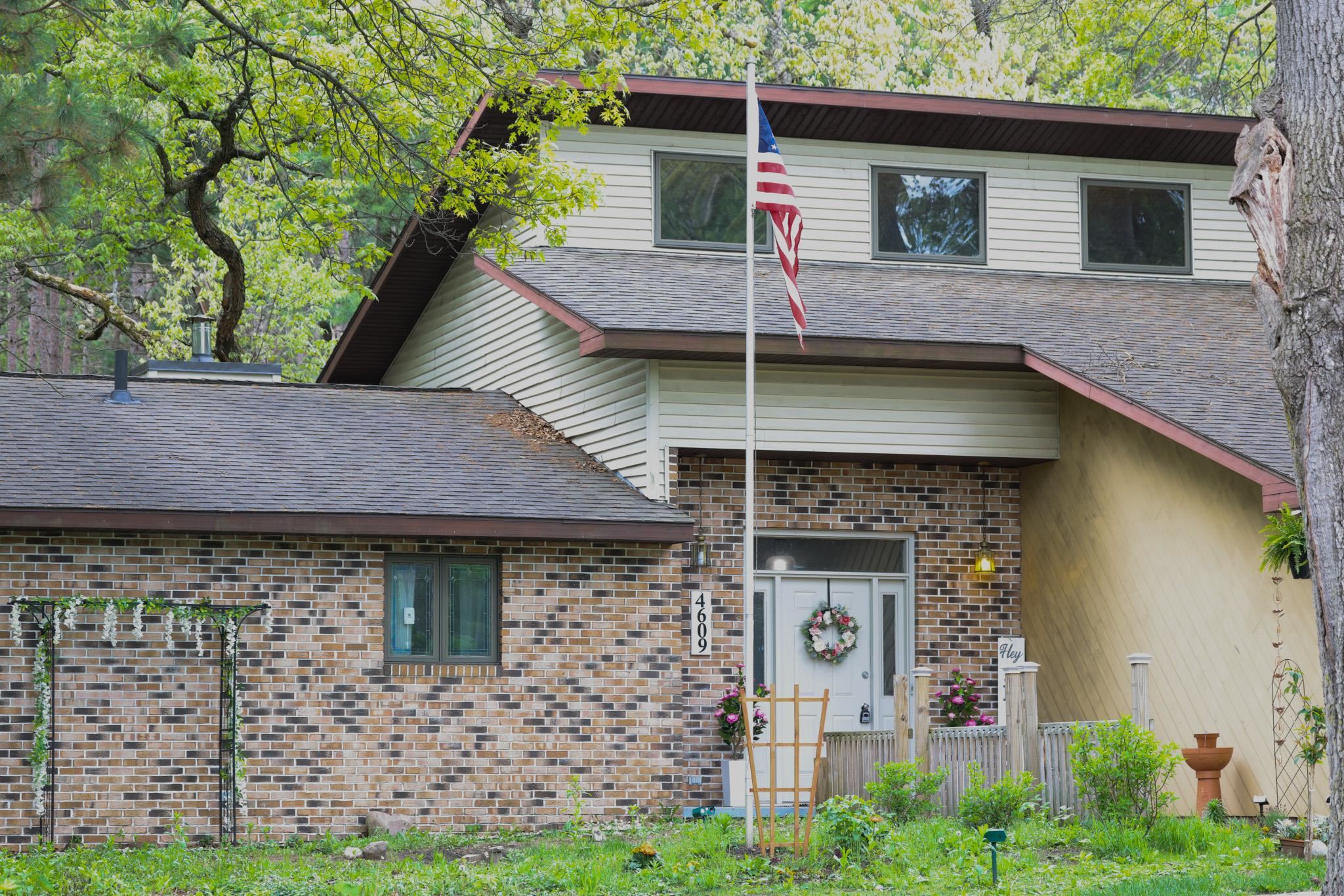 W4609 S PEARL LAKE Road