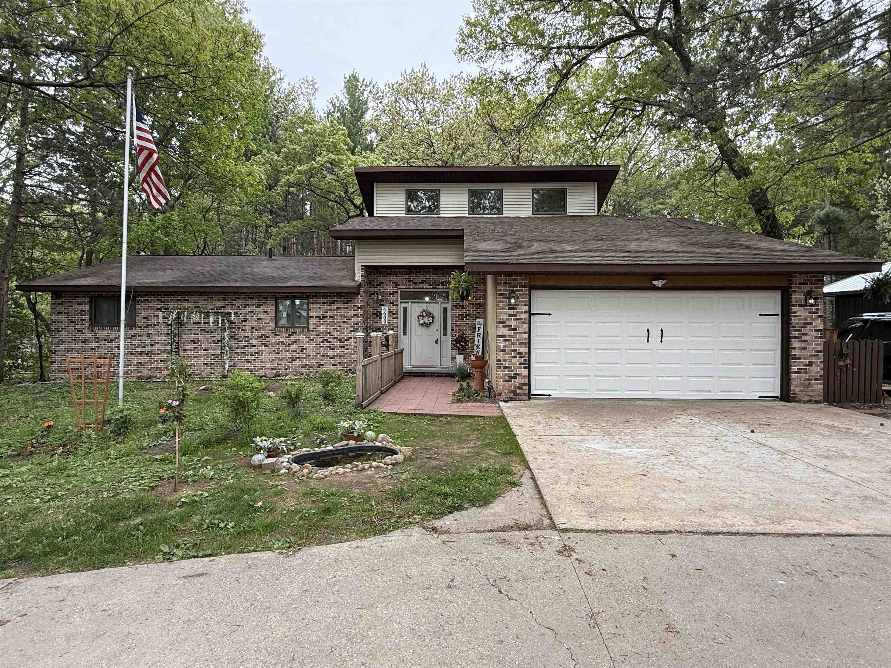 W4609 S PEARL LAKE Road