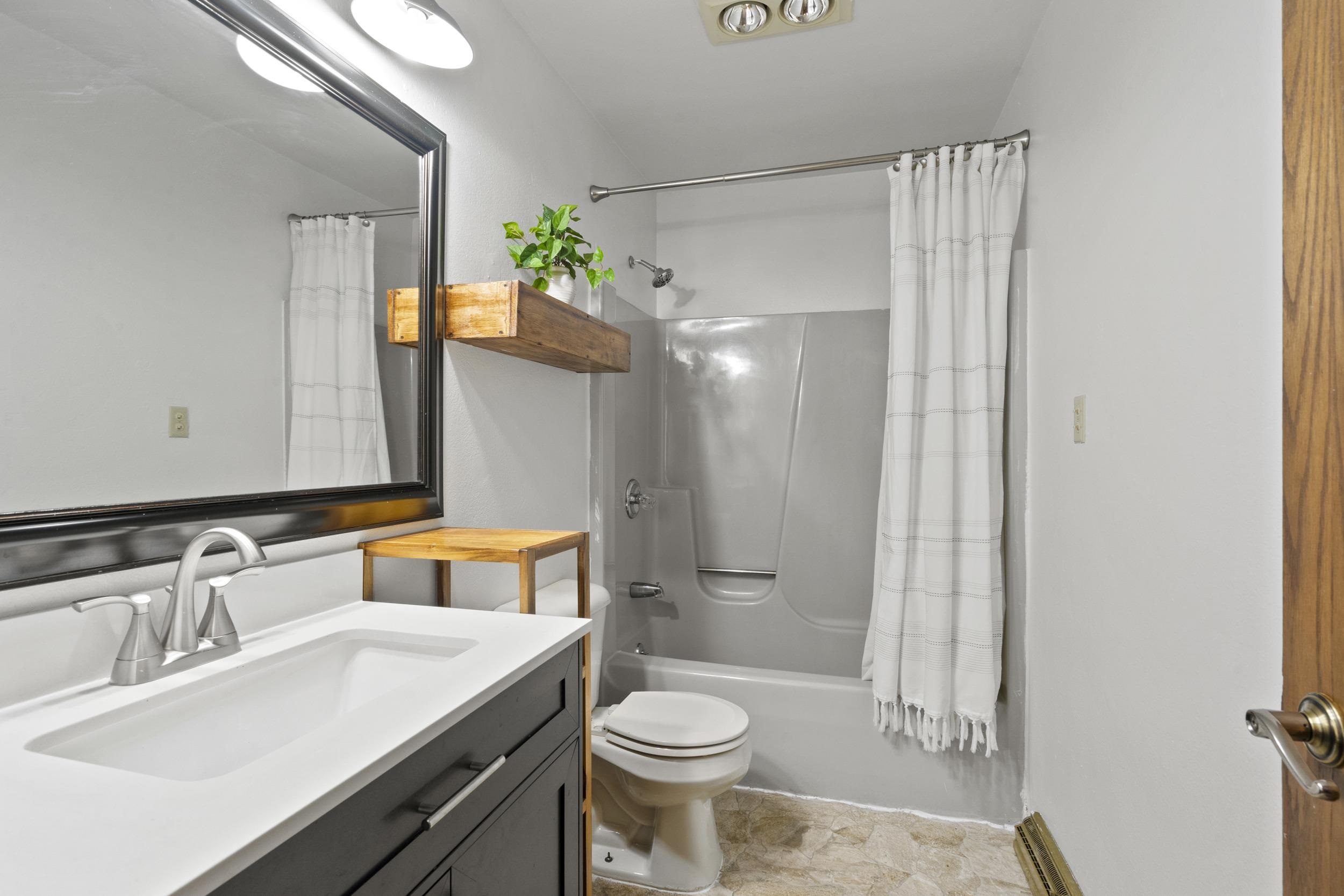 W4609 S PEARL LAKE Road