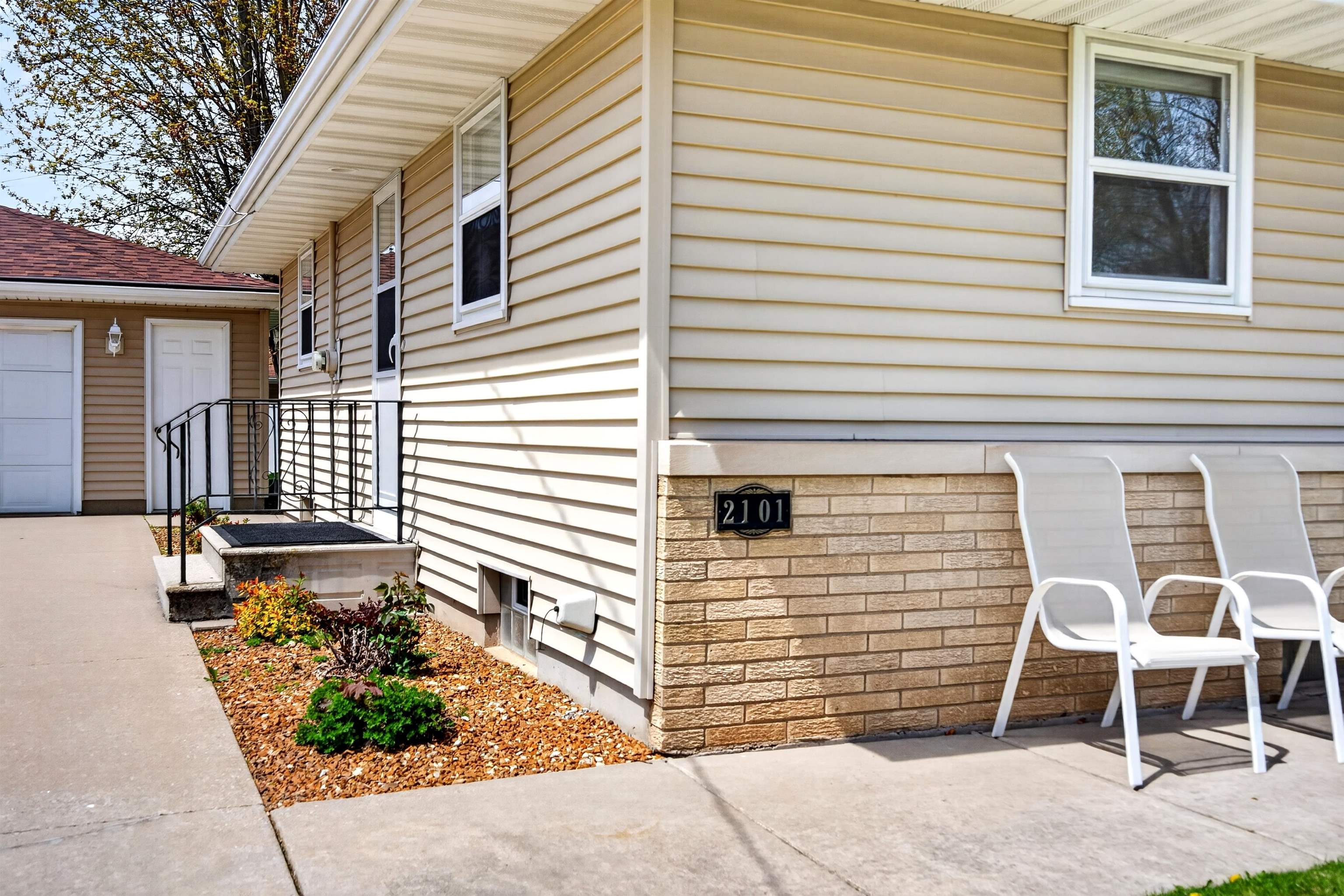 2101 WELHOUSE Drive