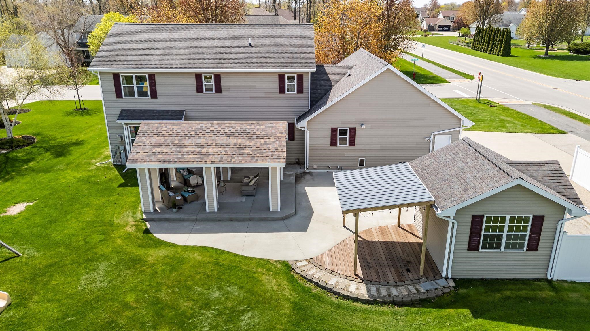 W5894 SWEET CLOVER Drive