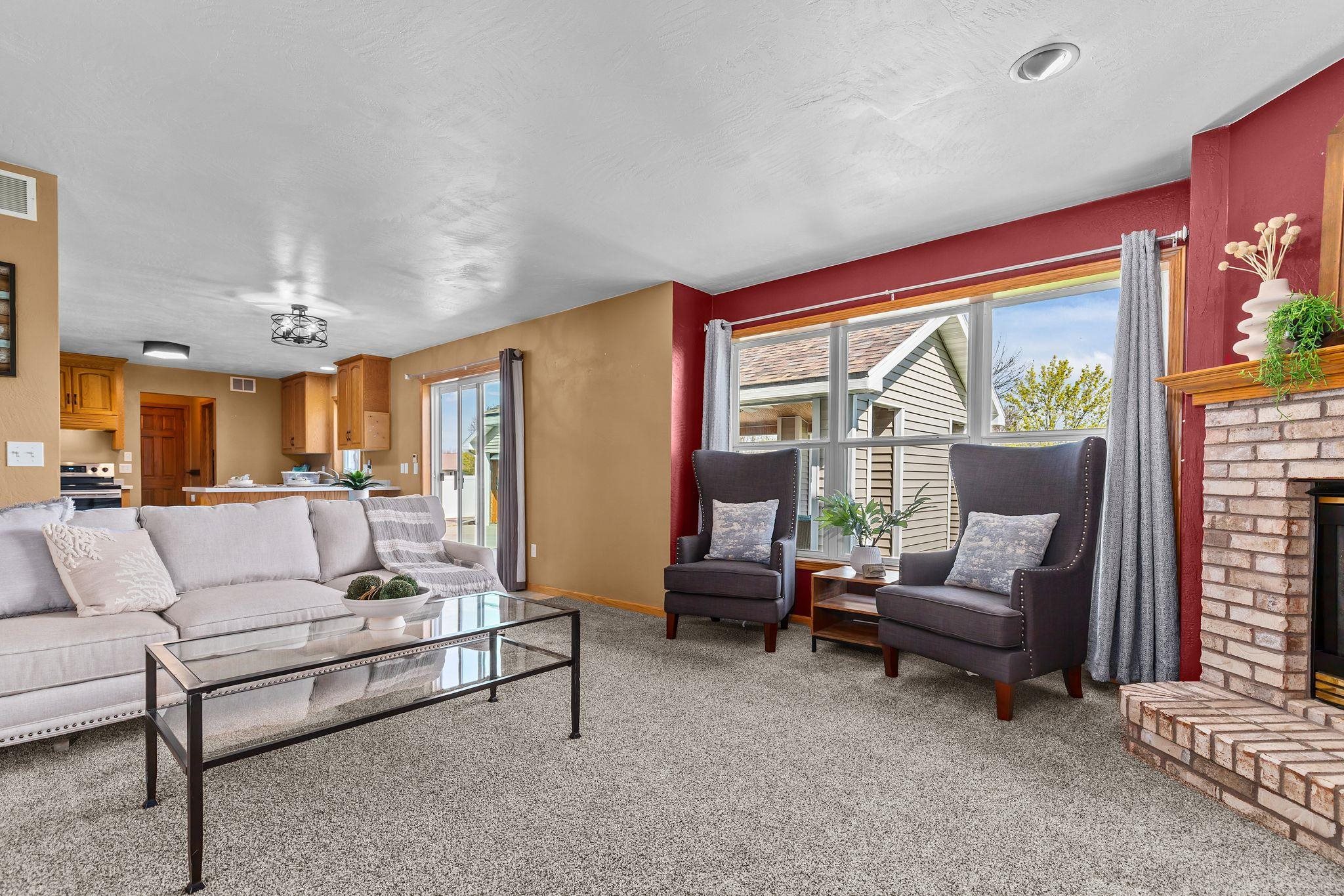 W5894 SWEET CLOVER Drive