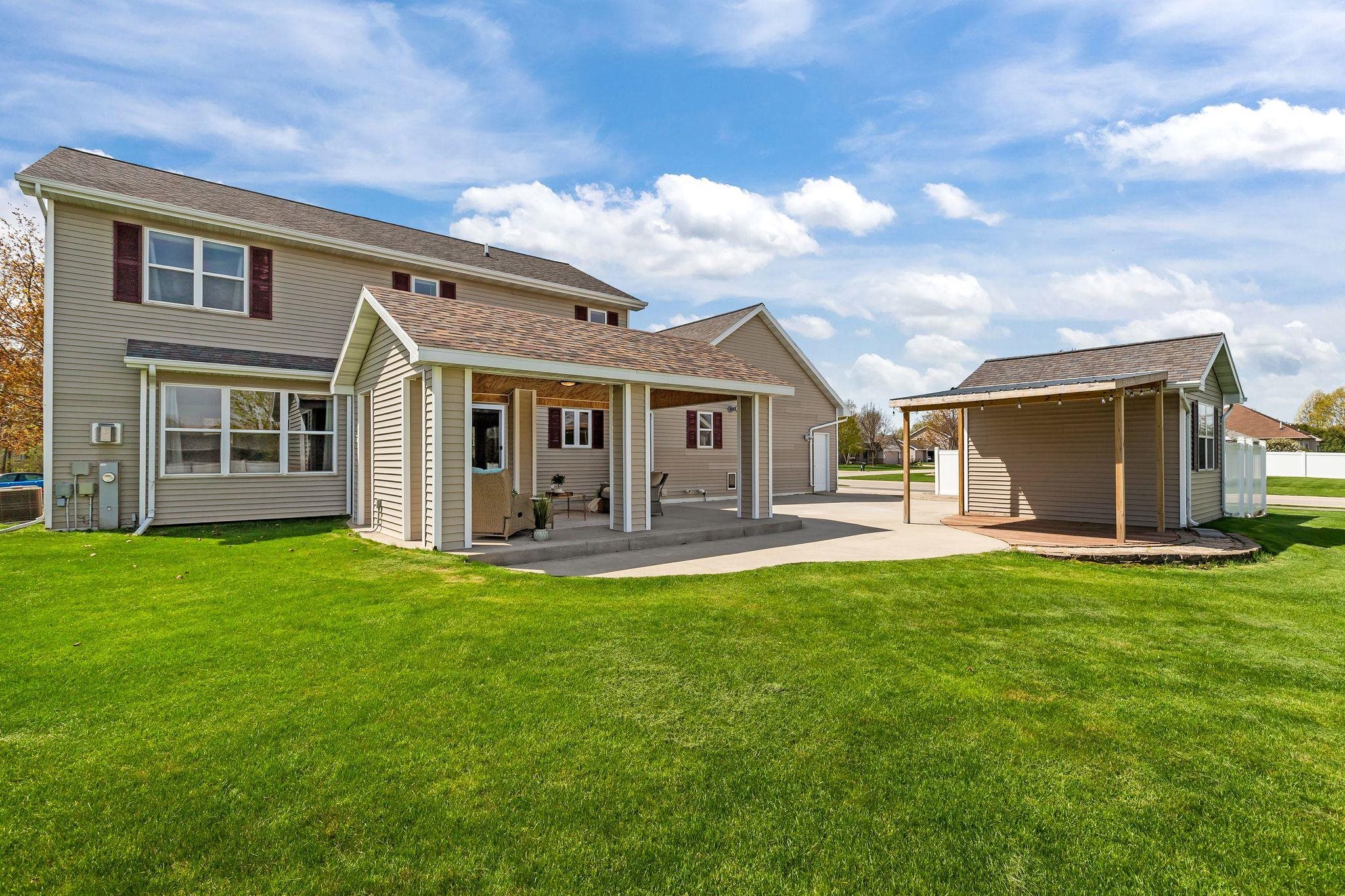 W5894 SWEET CLOVER Drive