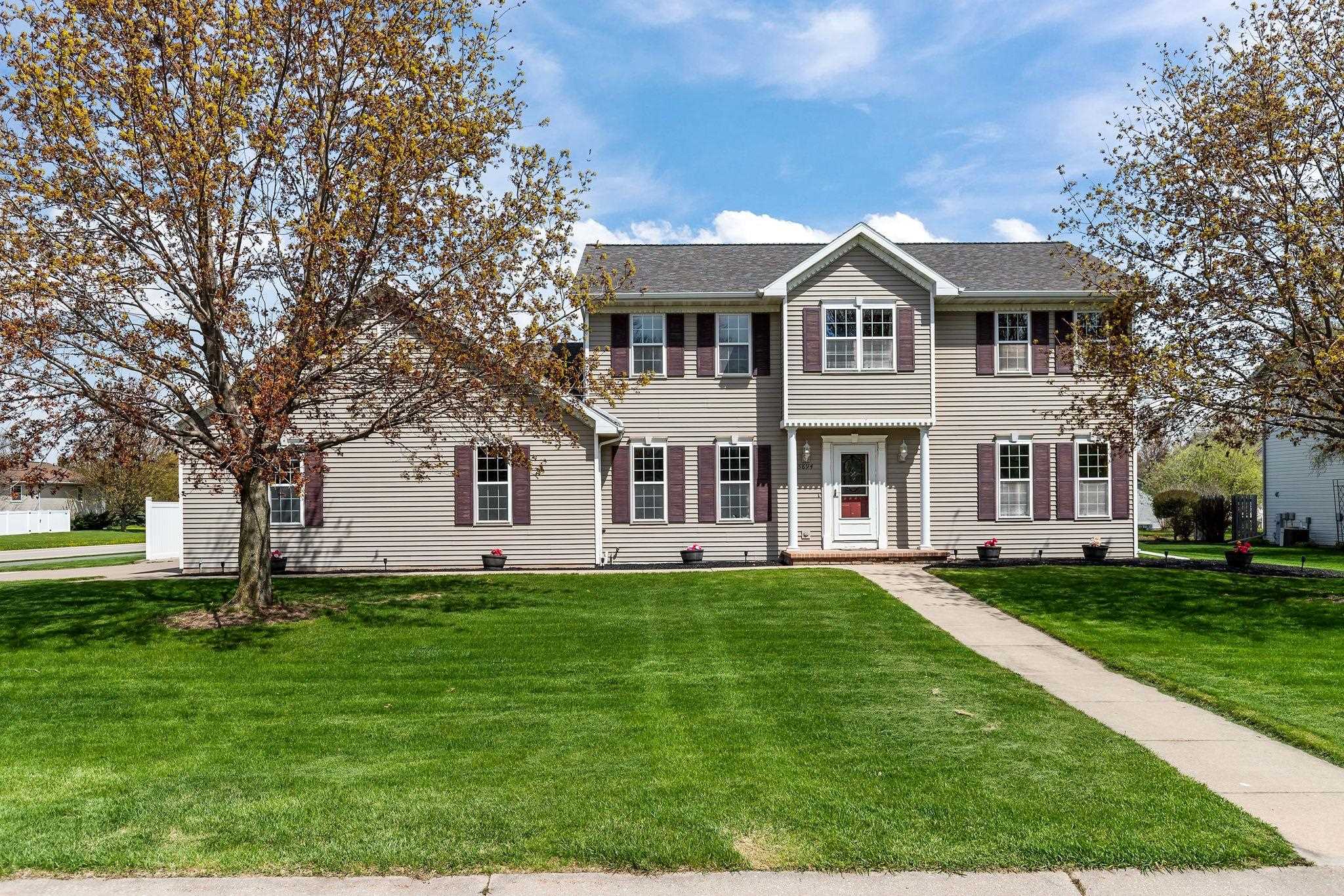 W5894 SWEET CLOVER Drive