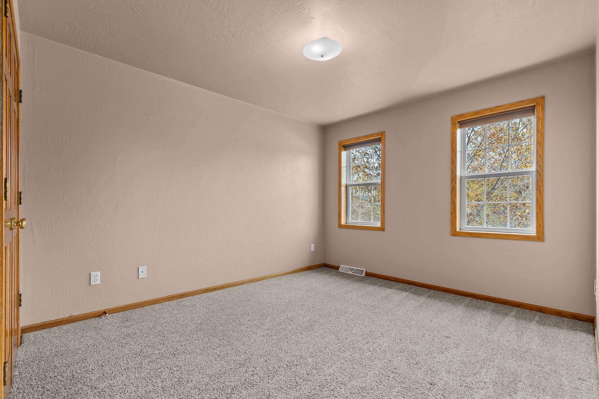 W5894 SWEET CLOVER Drive