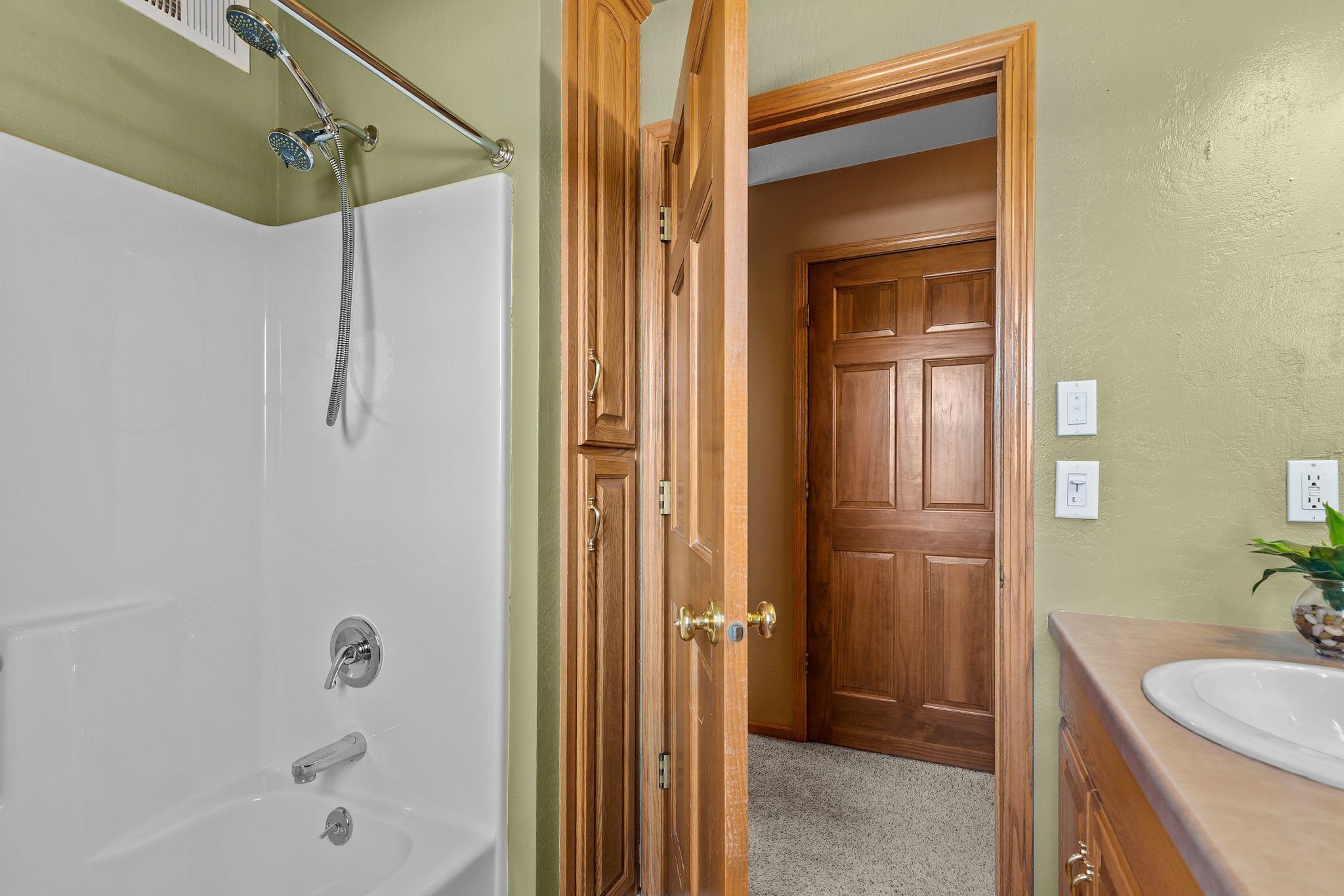 W5894 SWEET CLOVER Drive