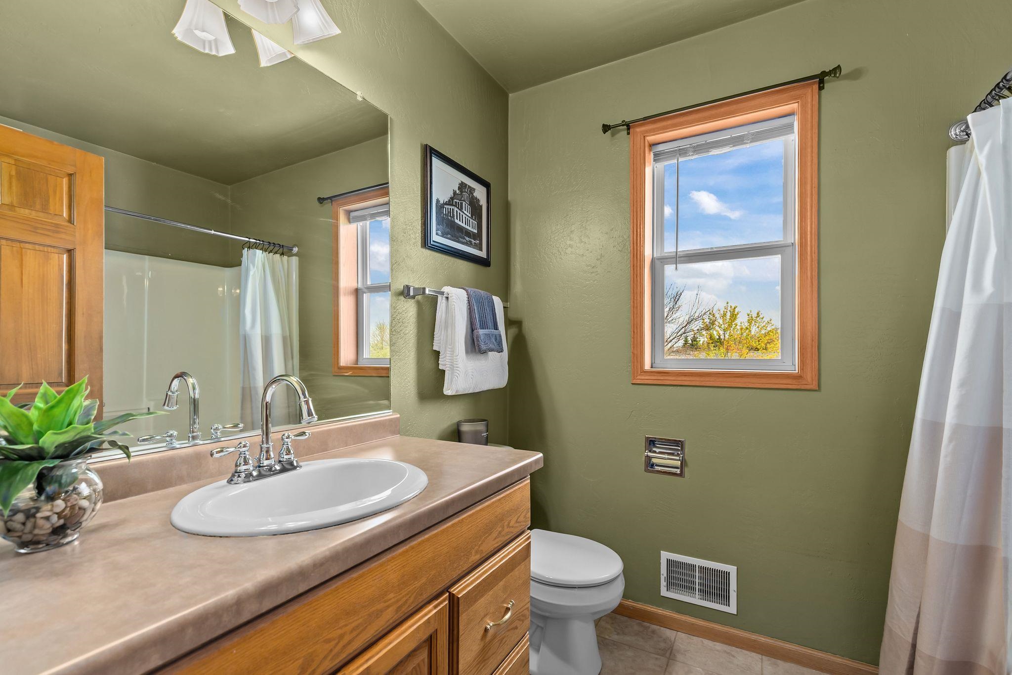 W5894 SWEET CLOVER Drive