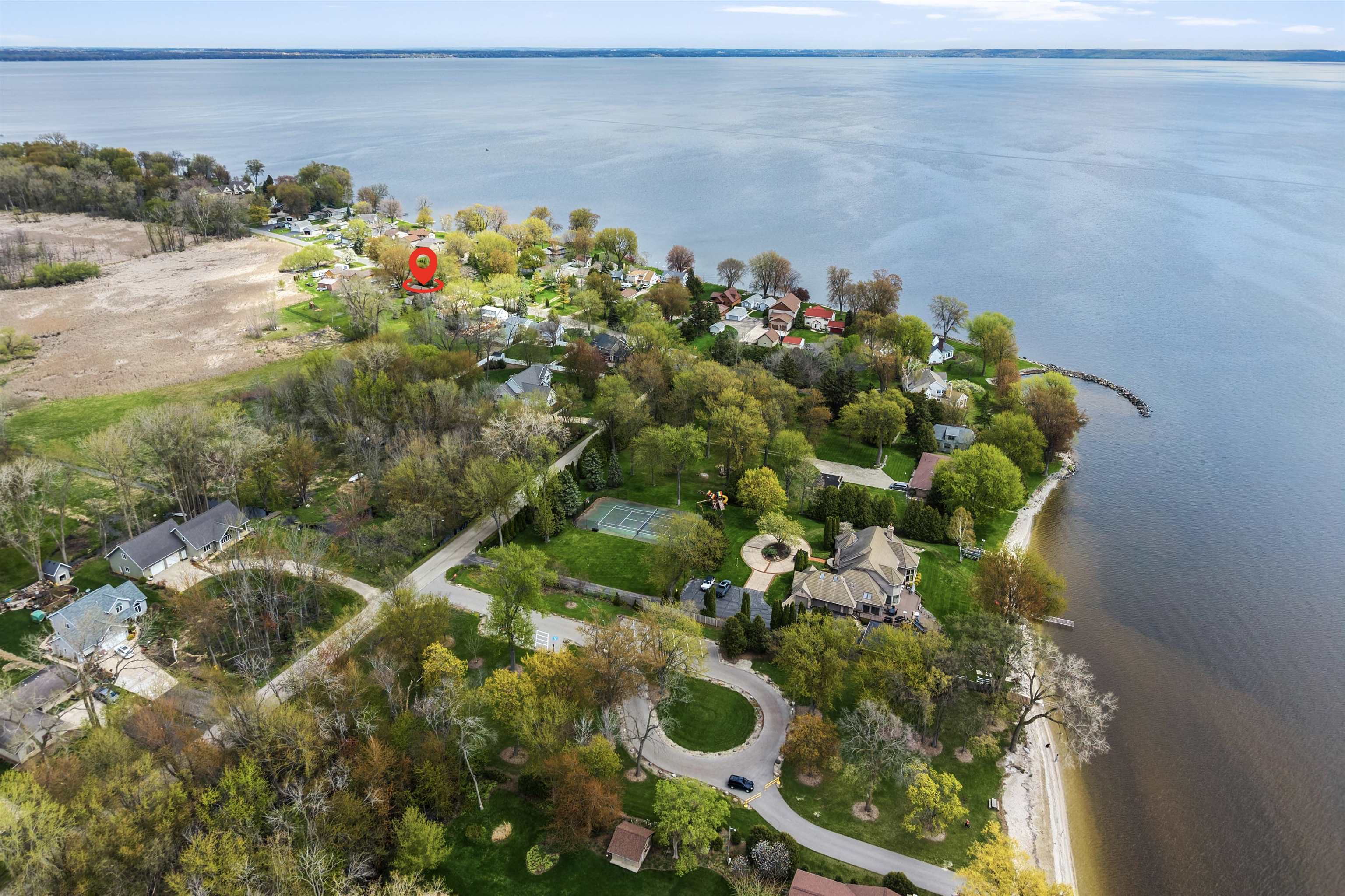 607 HUNTERS POINT Road