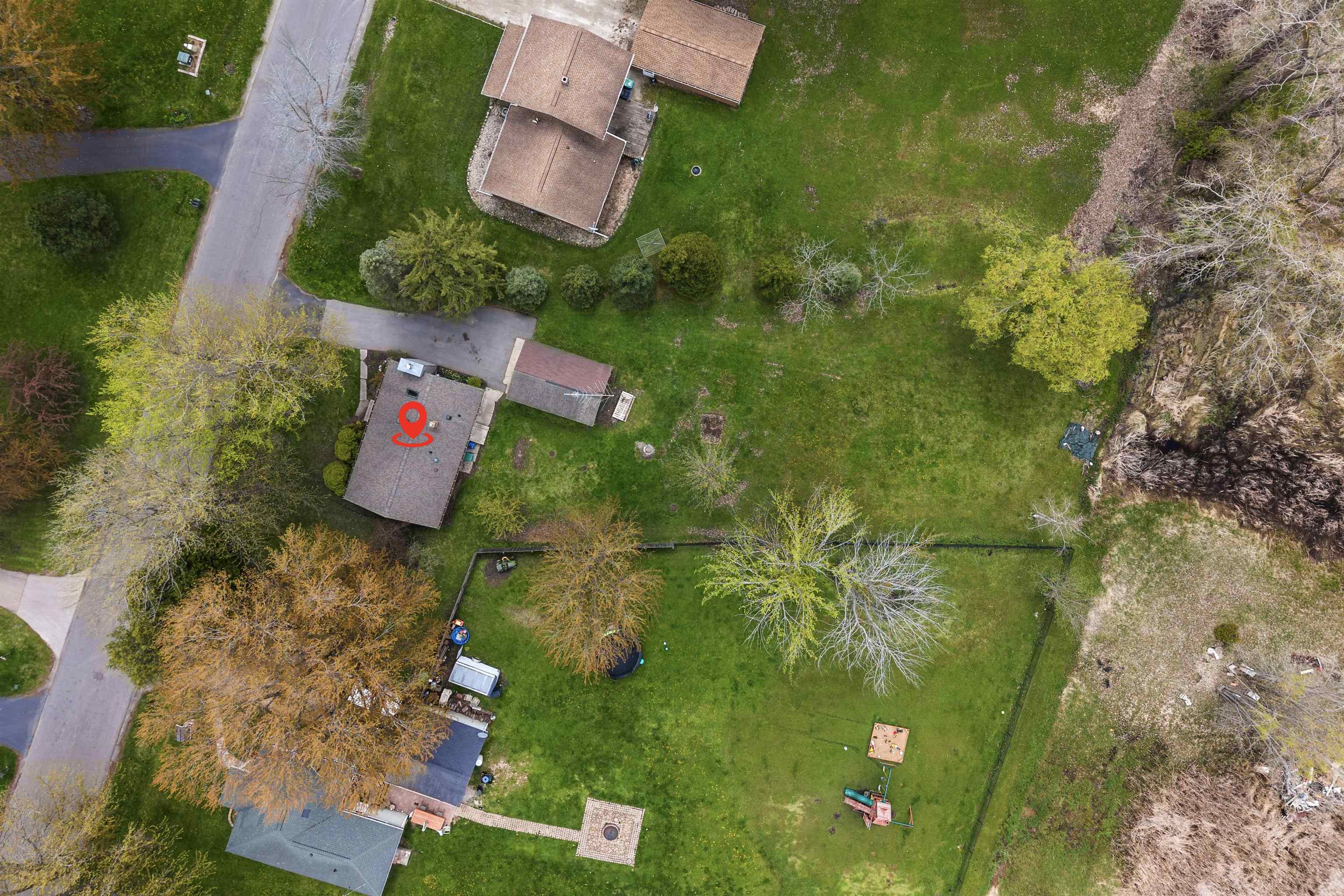 607 HUNTERS POINT Road