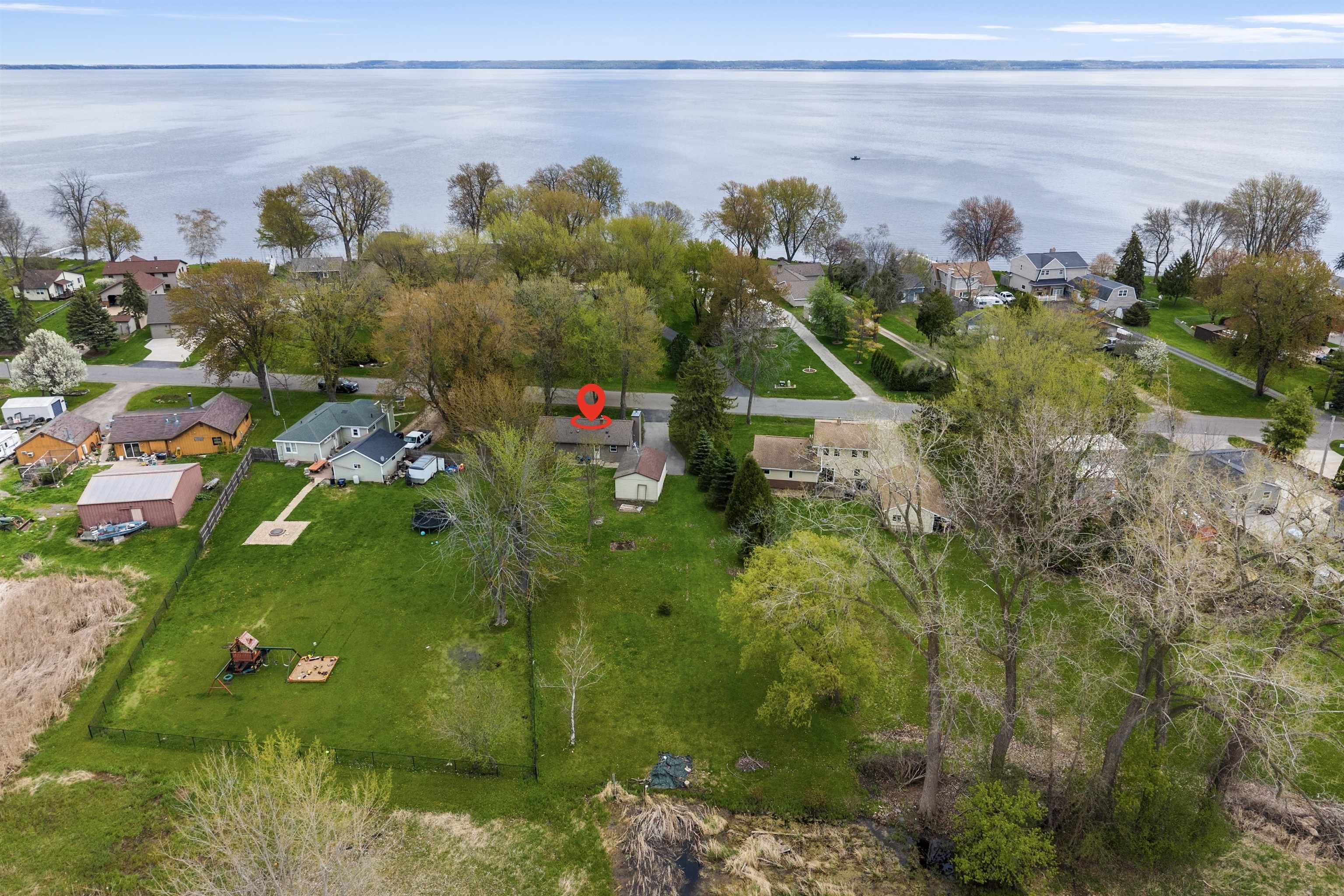 607 HUNTERS POINT Road