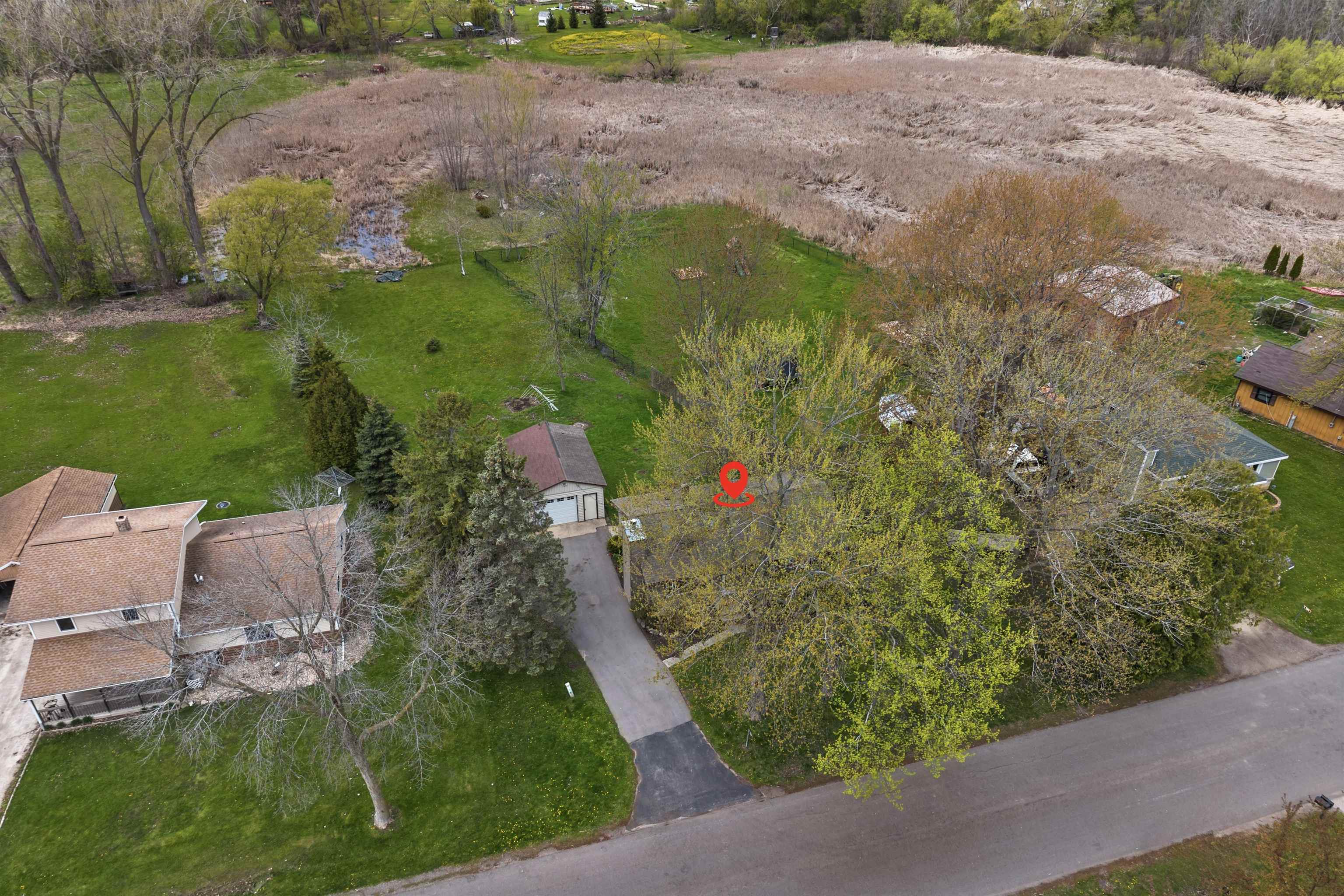 607 HUNTERS POINT Road