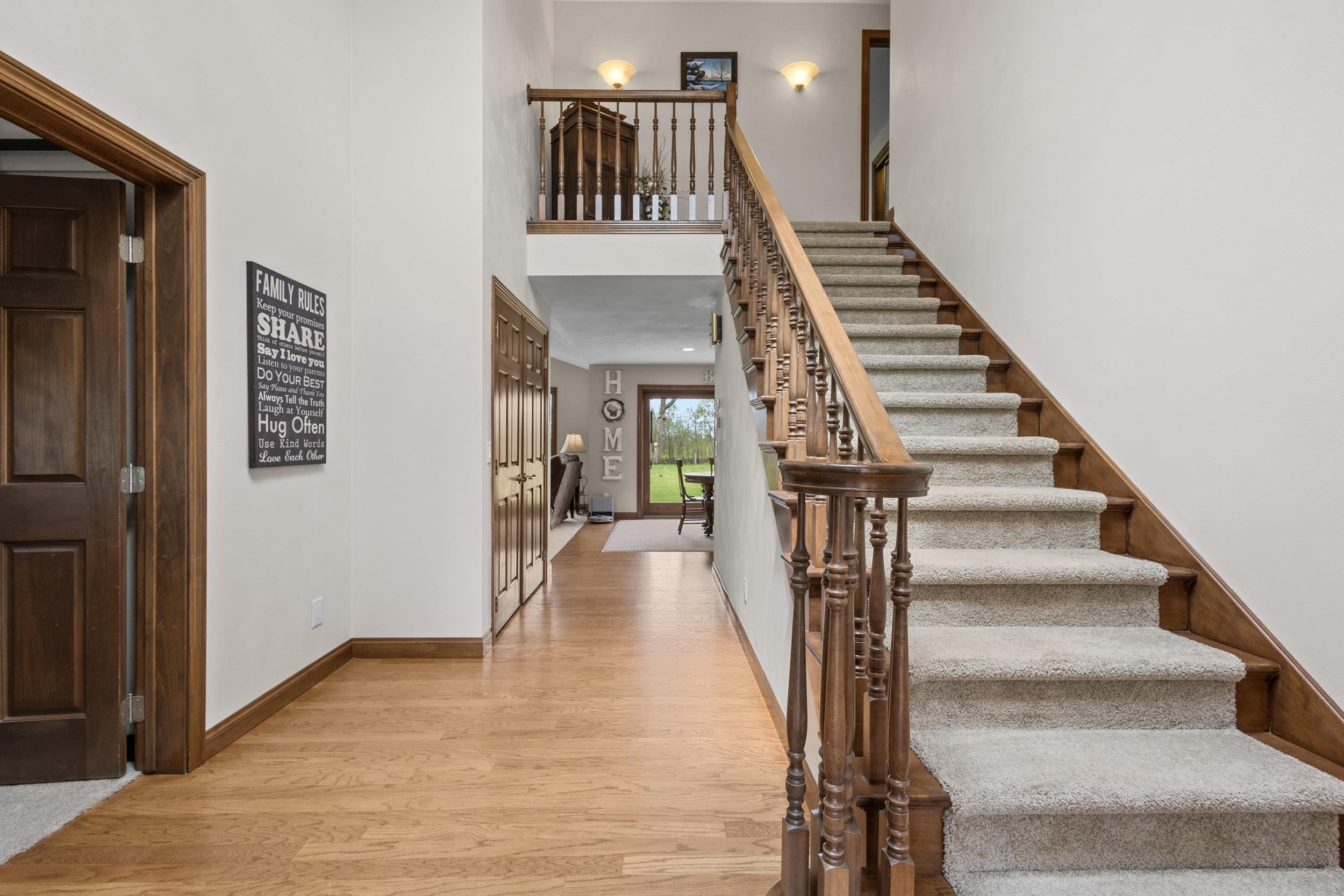 3022 FAIRWINDS Drive