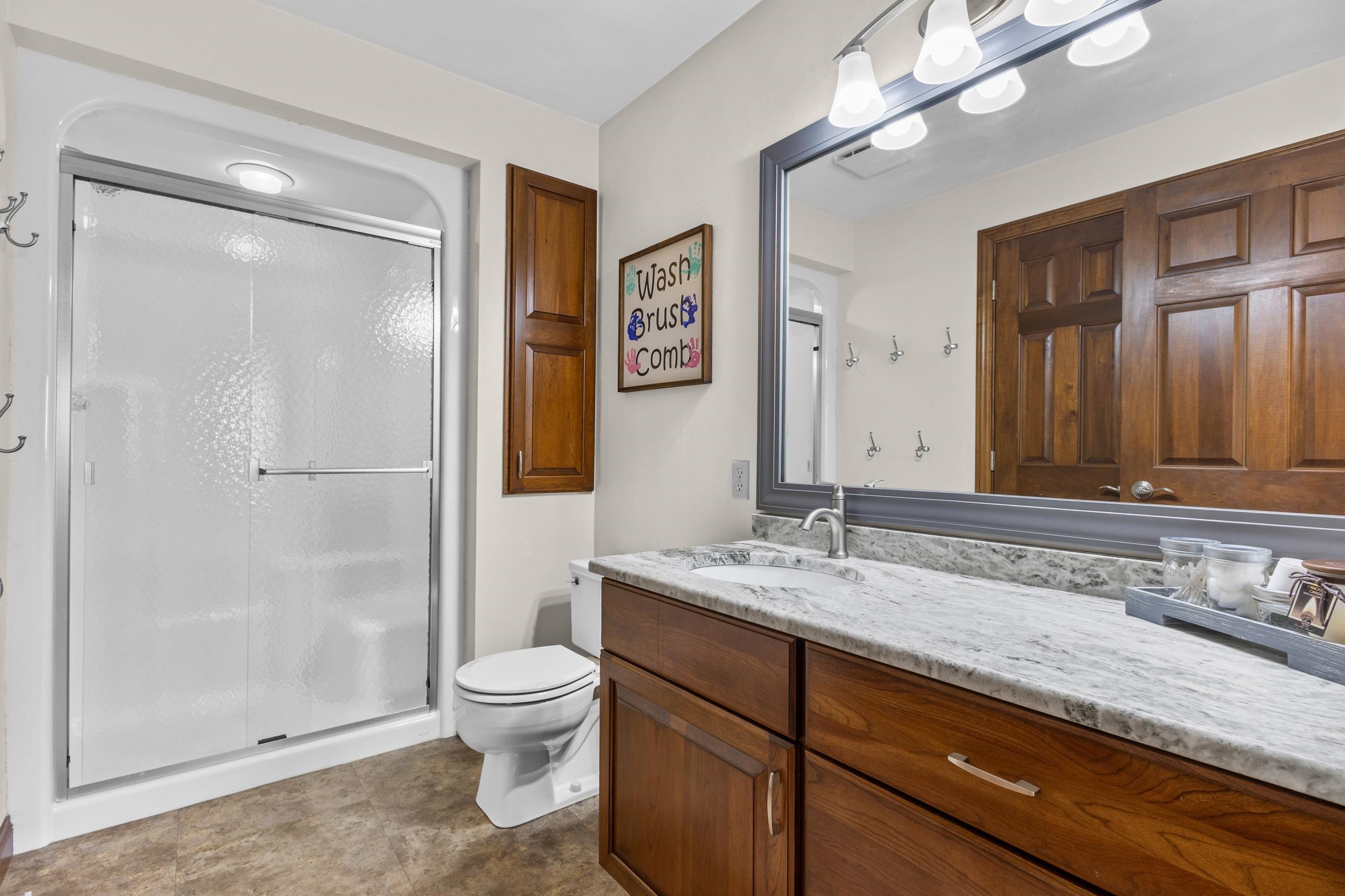 3022 FAIRWINDS Drive