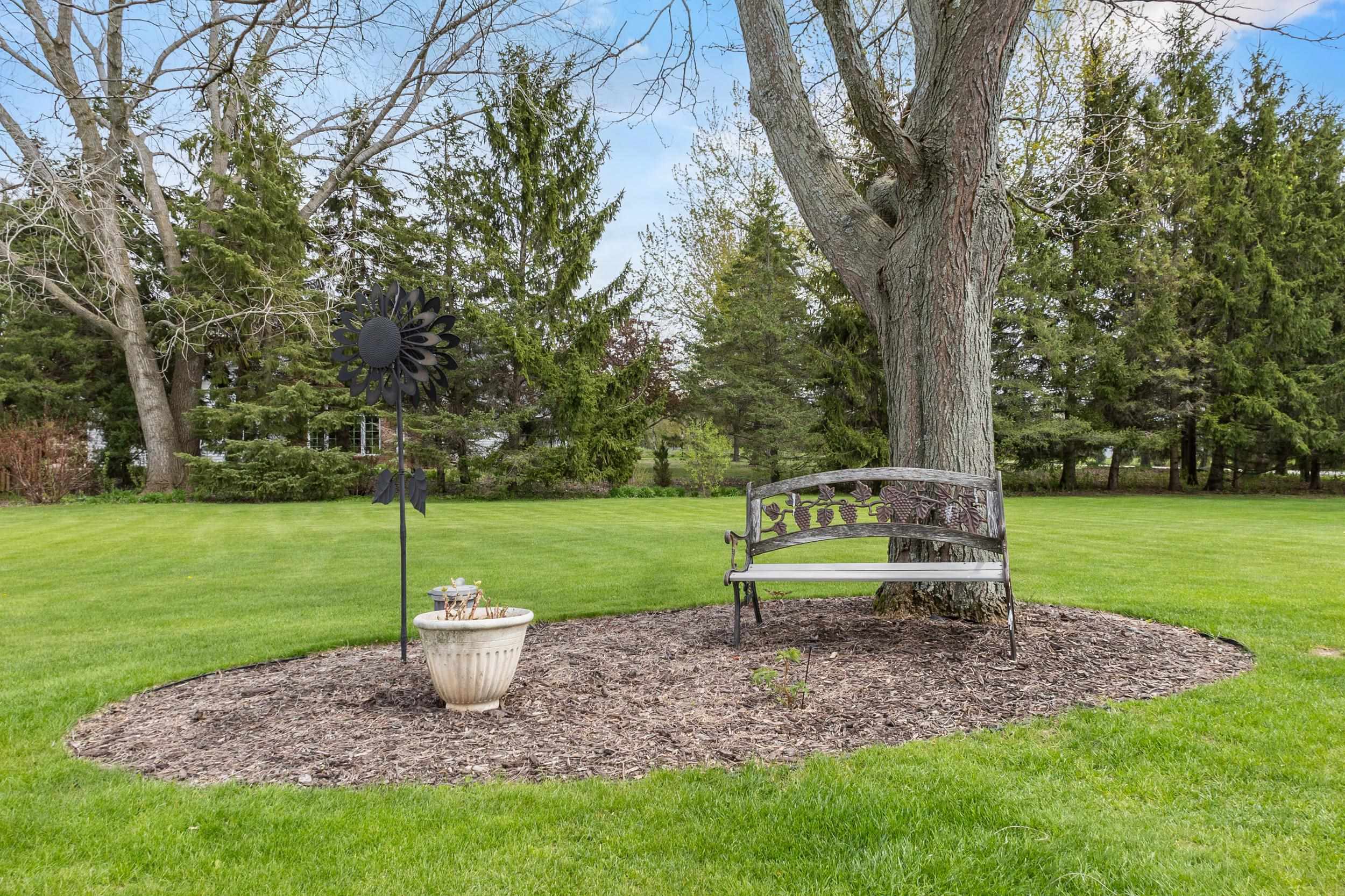 3022 FAIRWINDS Drive