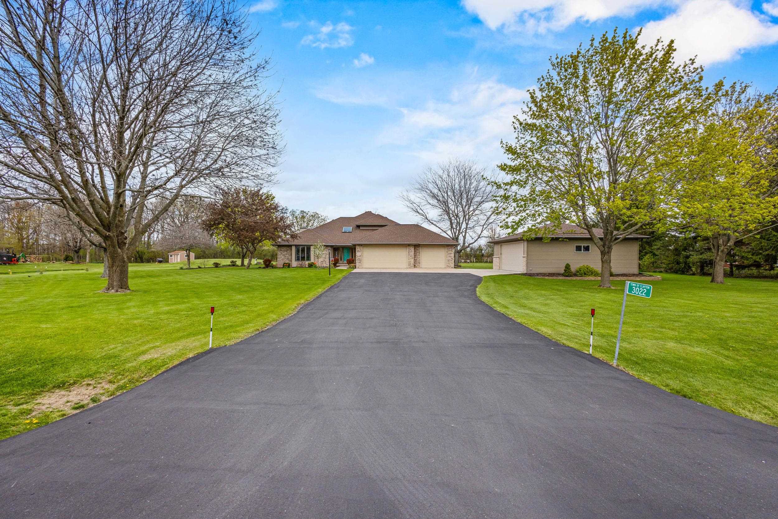 3022 FAIRWINDS Drive