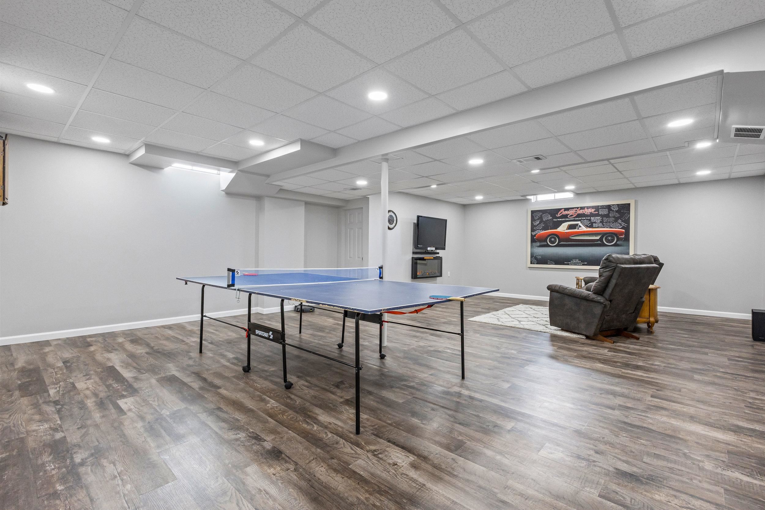 3022 FAIRWINDS Drive