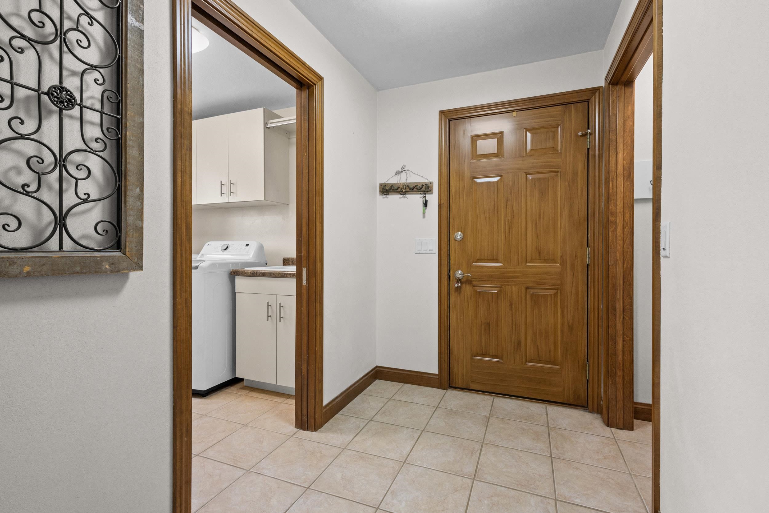 3022 FAIRWINDS Drive