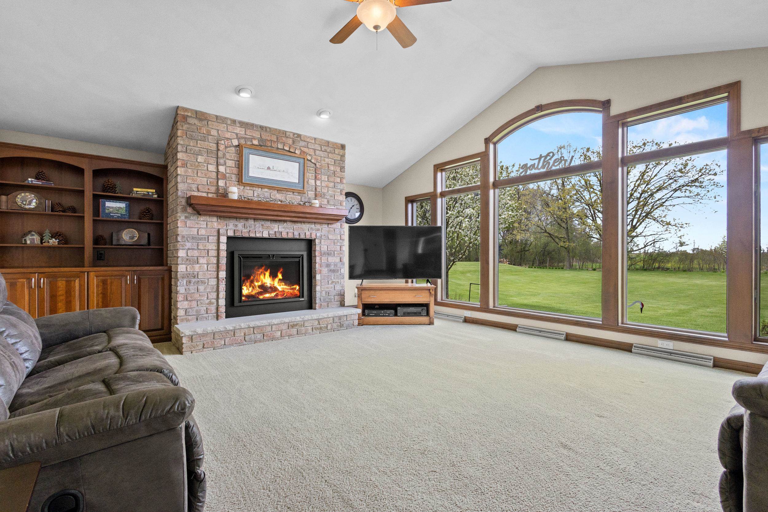 3022 FAIRWINDS Drive