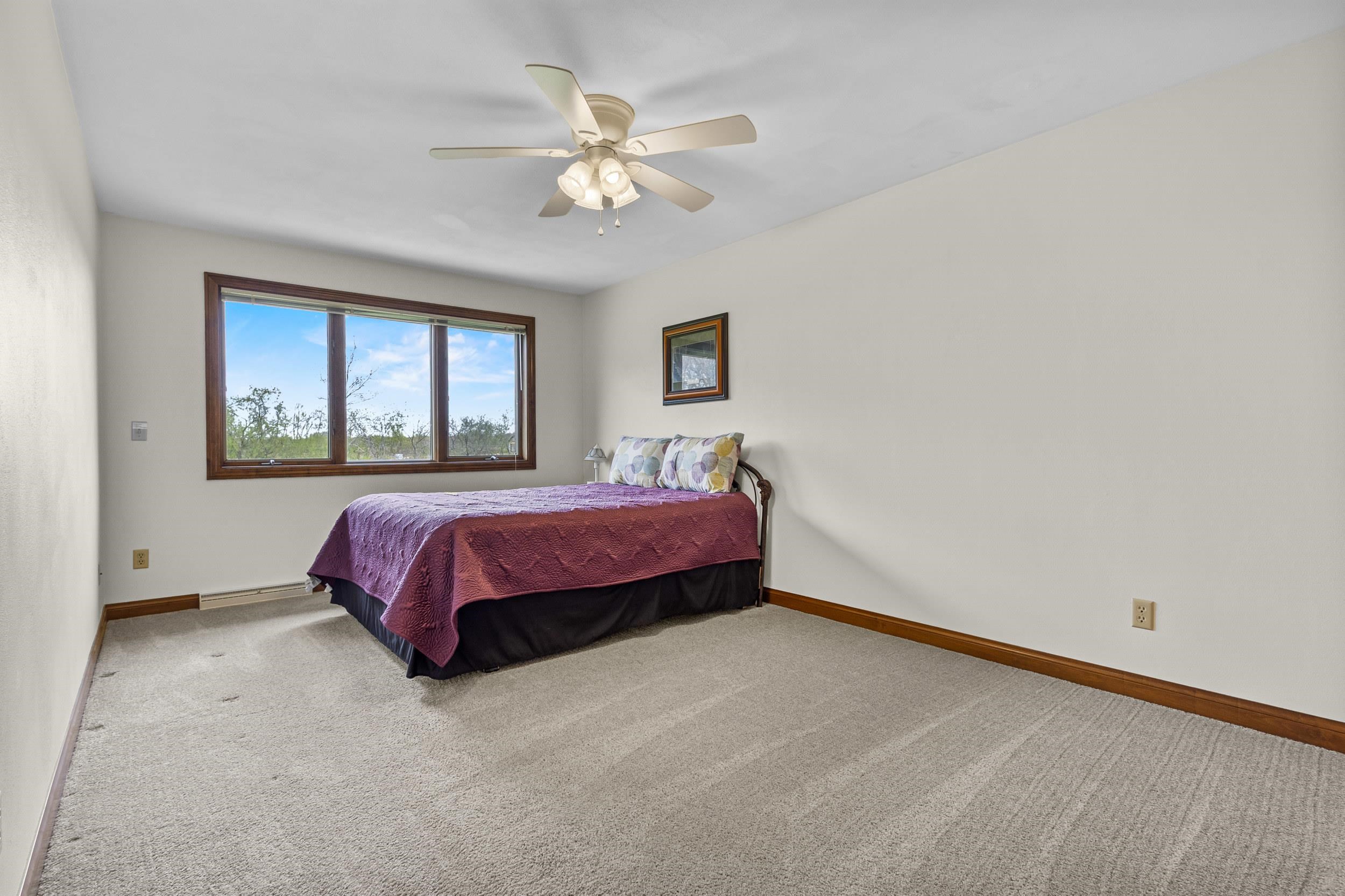 3022 FAIRWINDS Drive