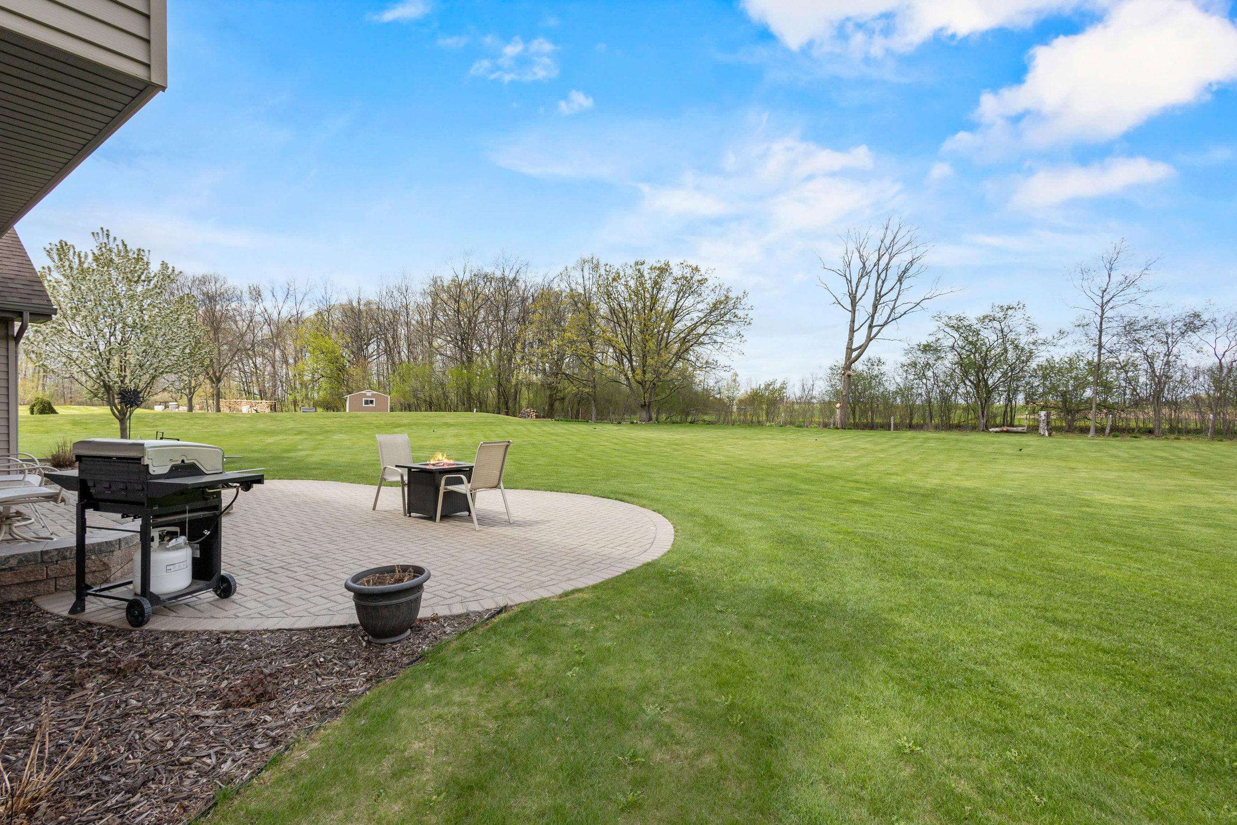 3022 FAIRWINDS Drive