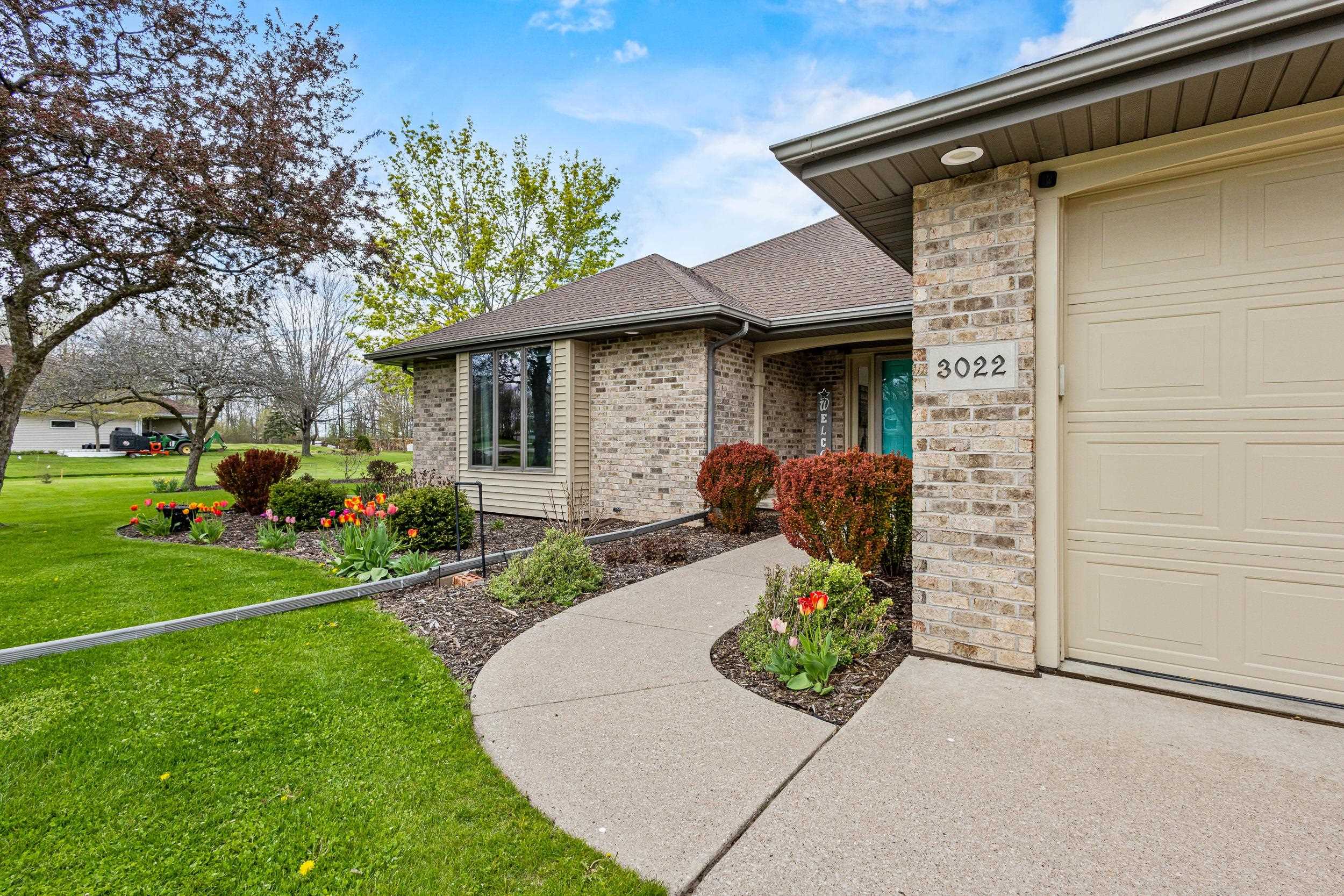 3022 FAIRWINDS Drive