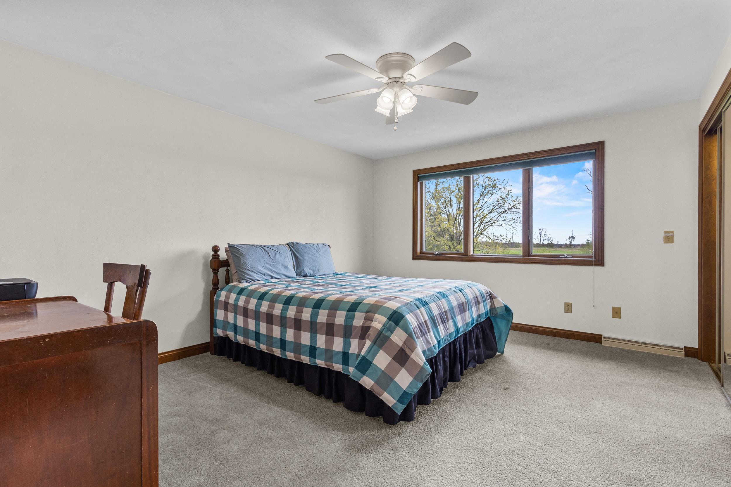 3022 FAIRWINDS Drive