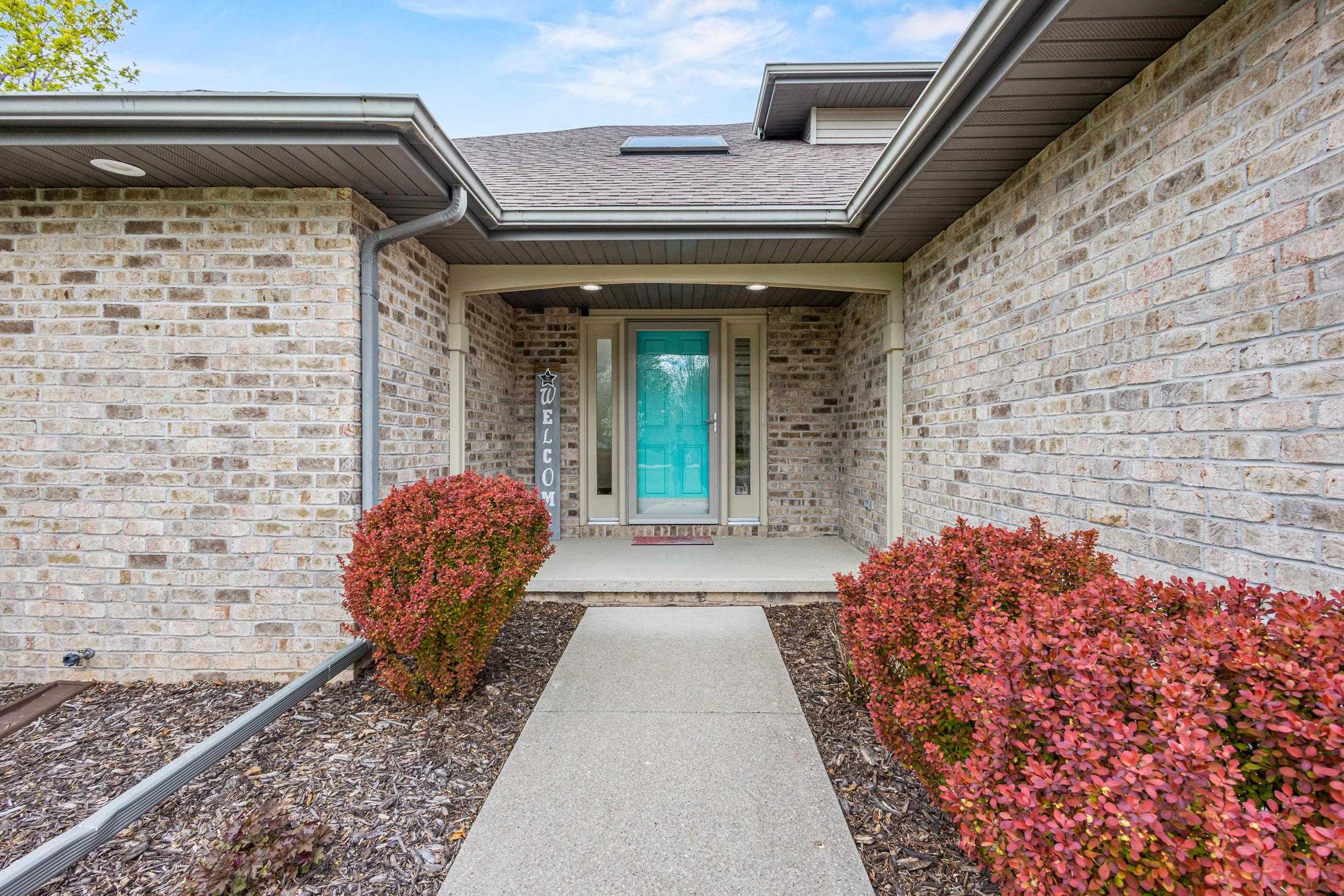 3022 FAIRWINDS Drive