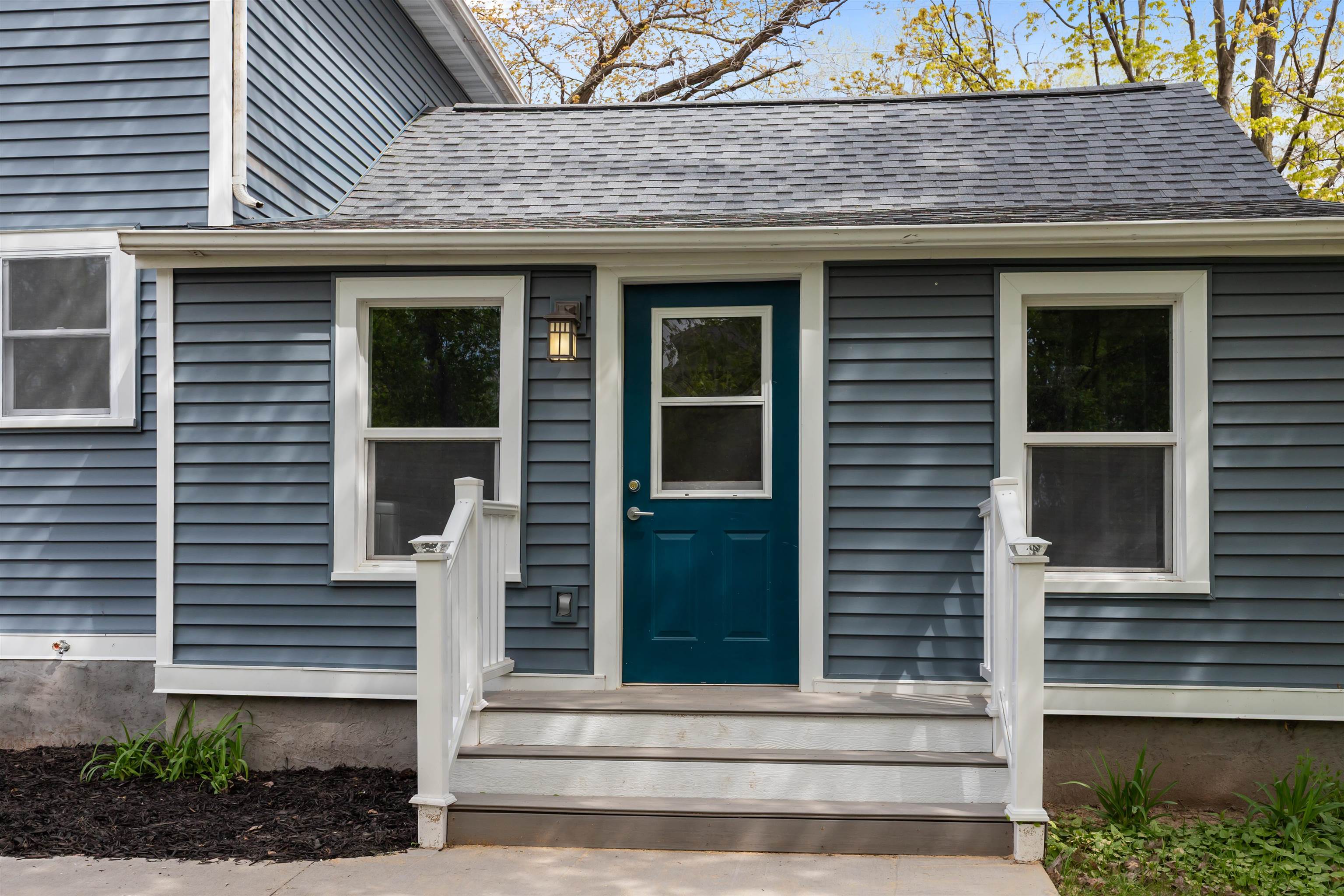 317 HEWITT Street