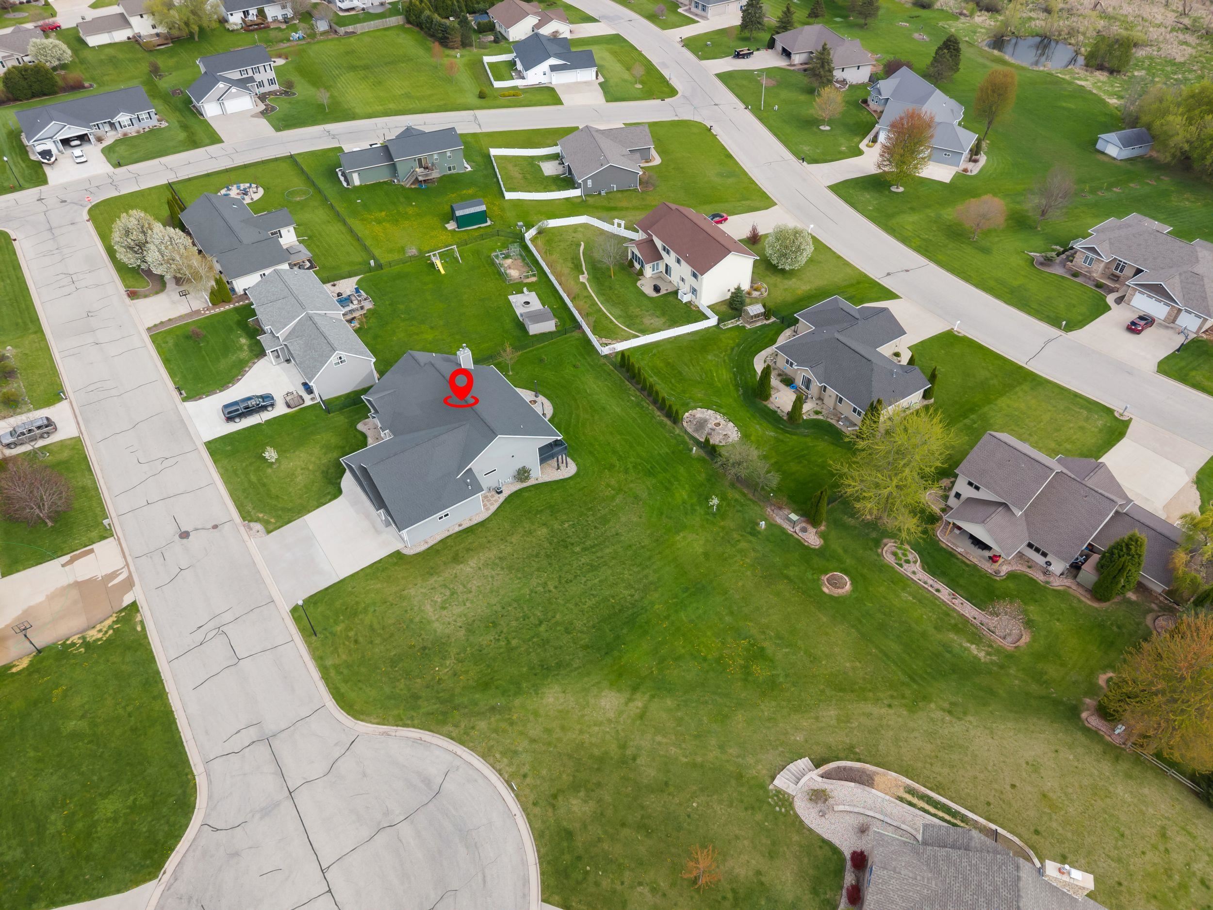 306 ASHTIN Way