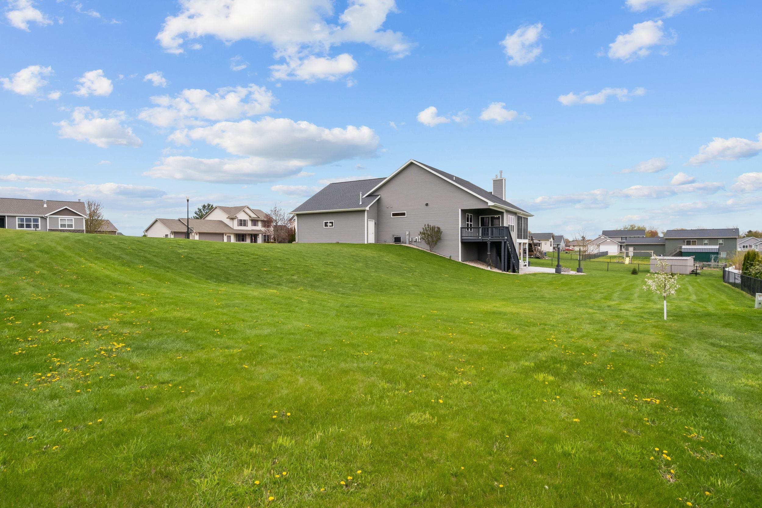 306 ASHTIN Way