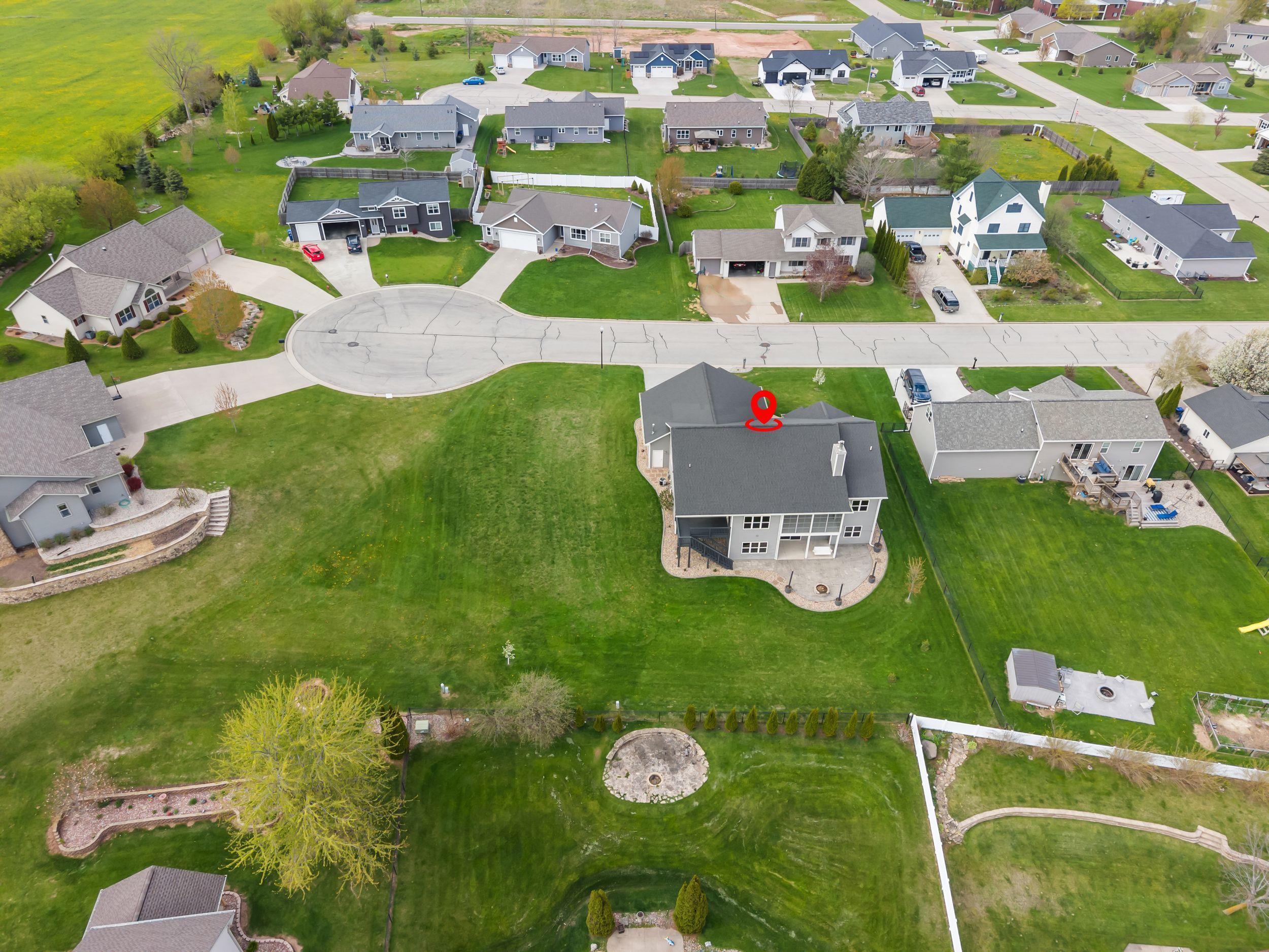 306 ASHTIN Way
