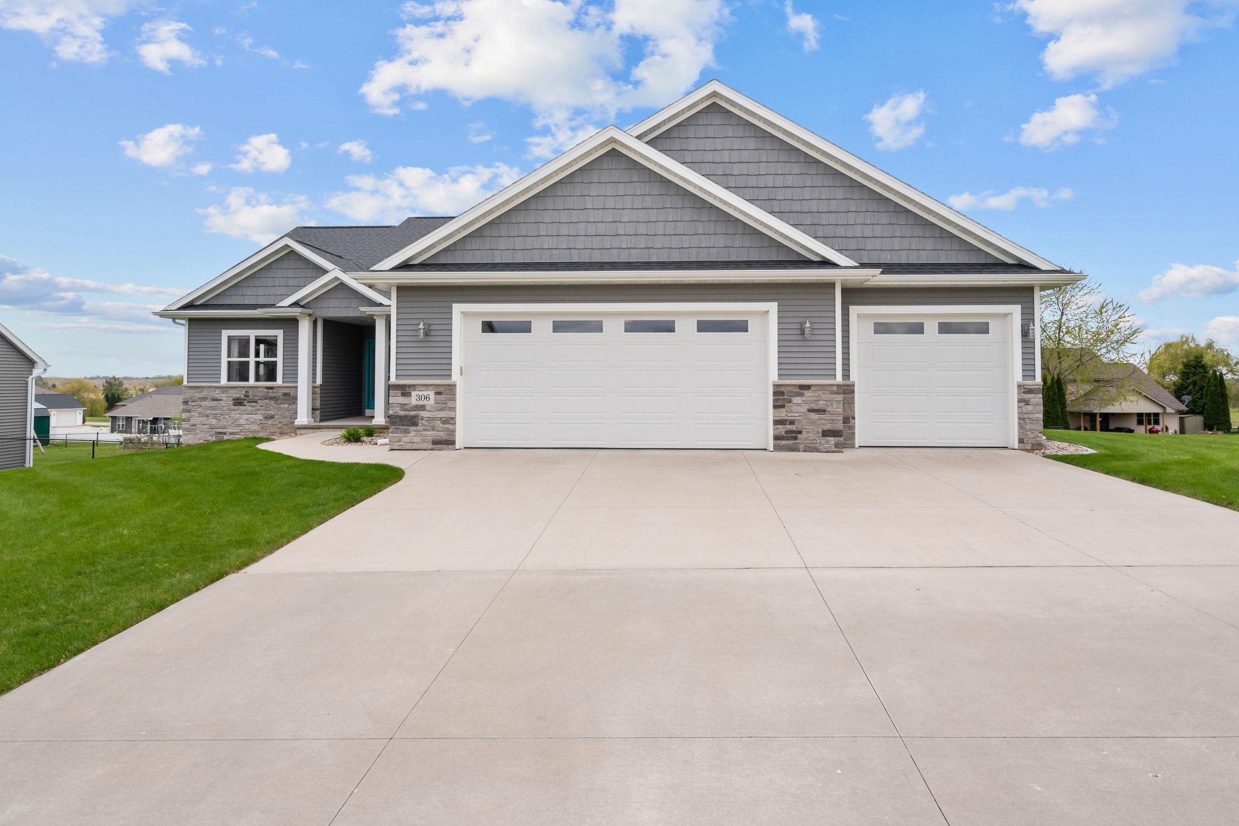306 ASHTIN Way